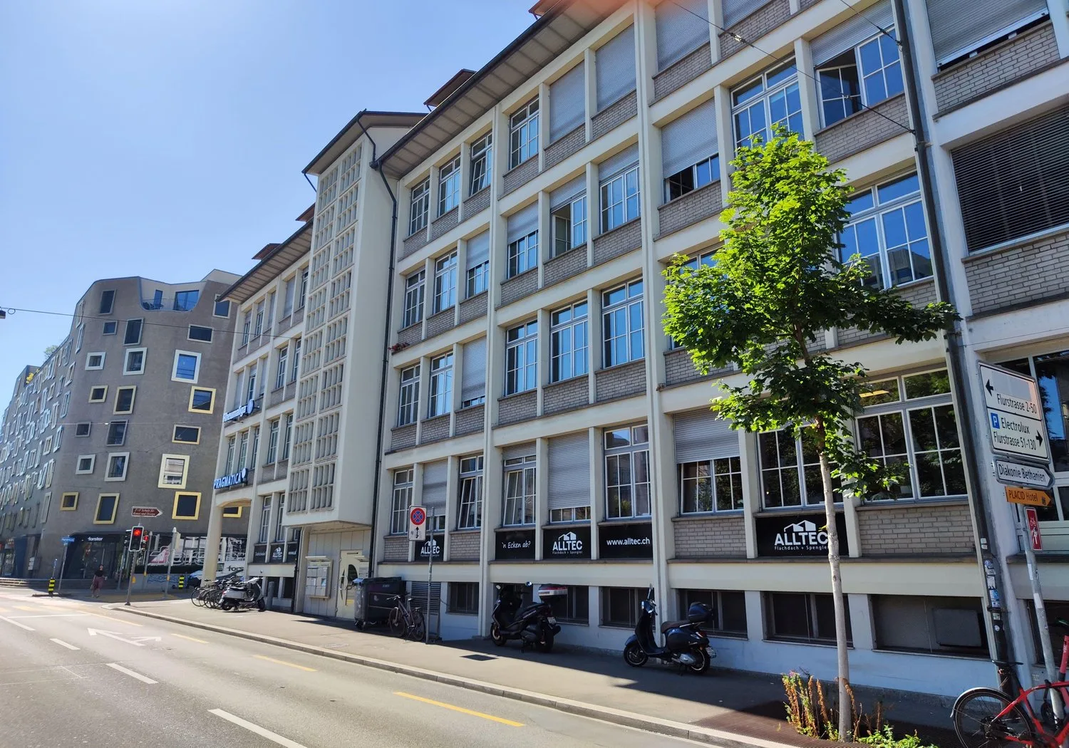 Office space near Letzigrund
