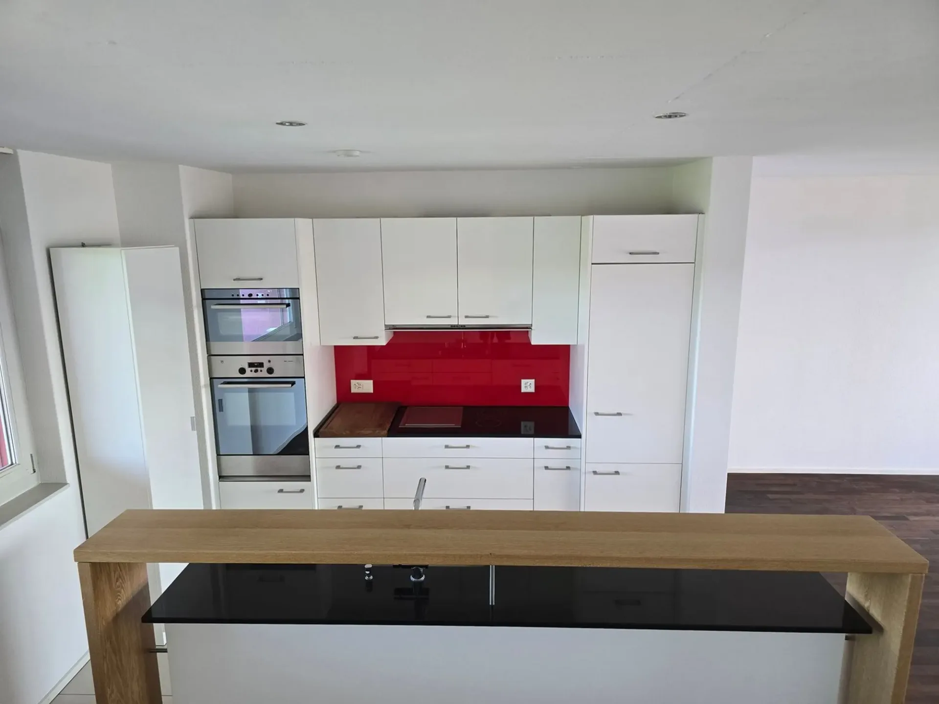 Modern 2.5-room apartment with balcony and Minergie certificate in Volketswil