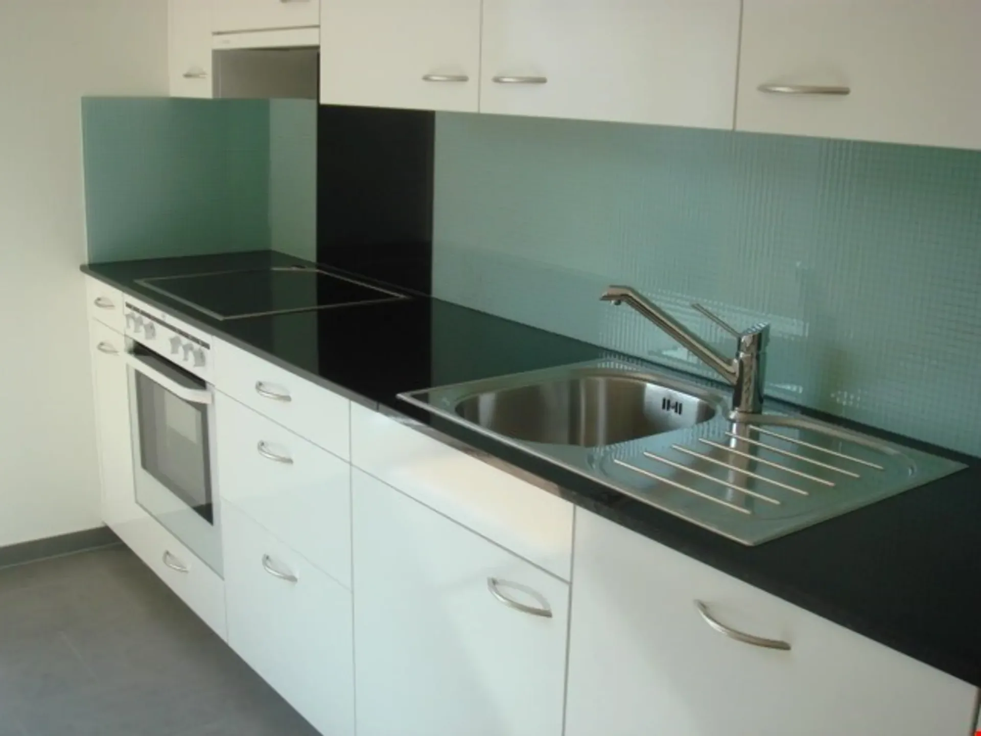 4.5 Zi, Studio, Dachterrasse und ein Garten direkt am Waldrand