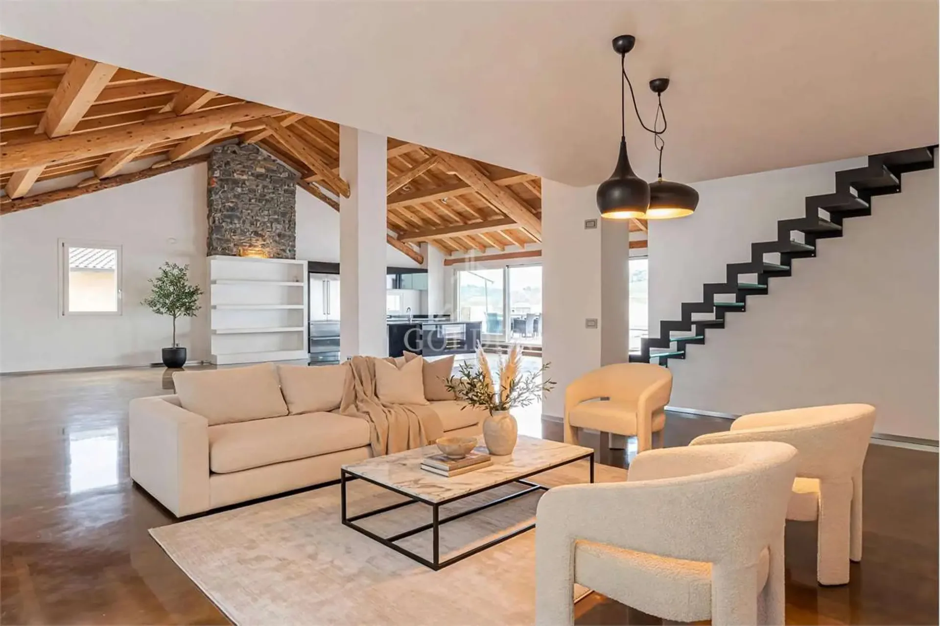 Luxus-Penthouse mit Terrasse und Garten | Renditeinvestition 4%