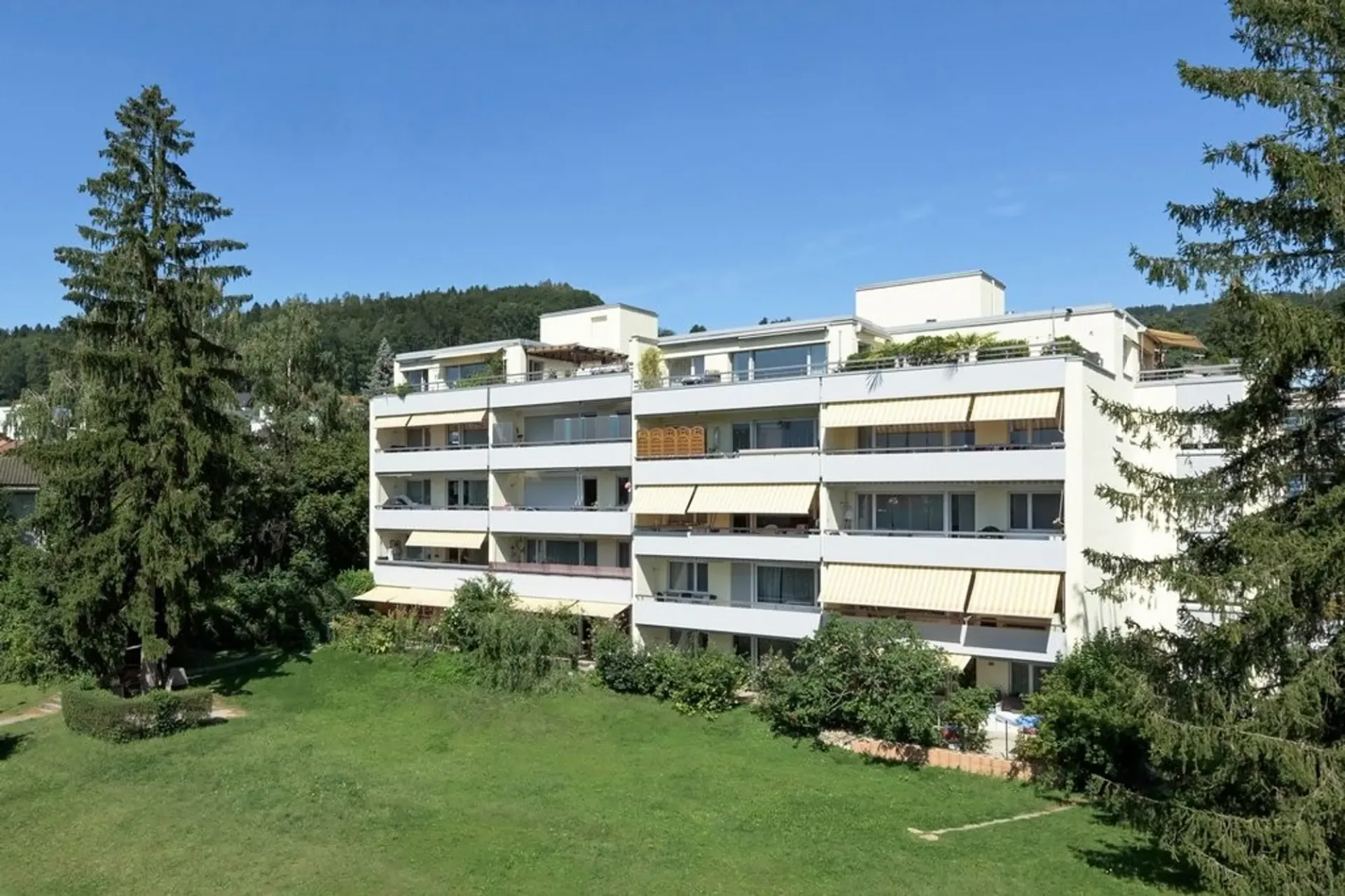 3.5-Zimmer Wohnung an idyllischer Lage im Herzen von Geroldswil