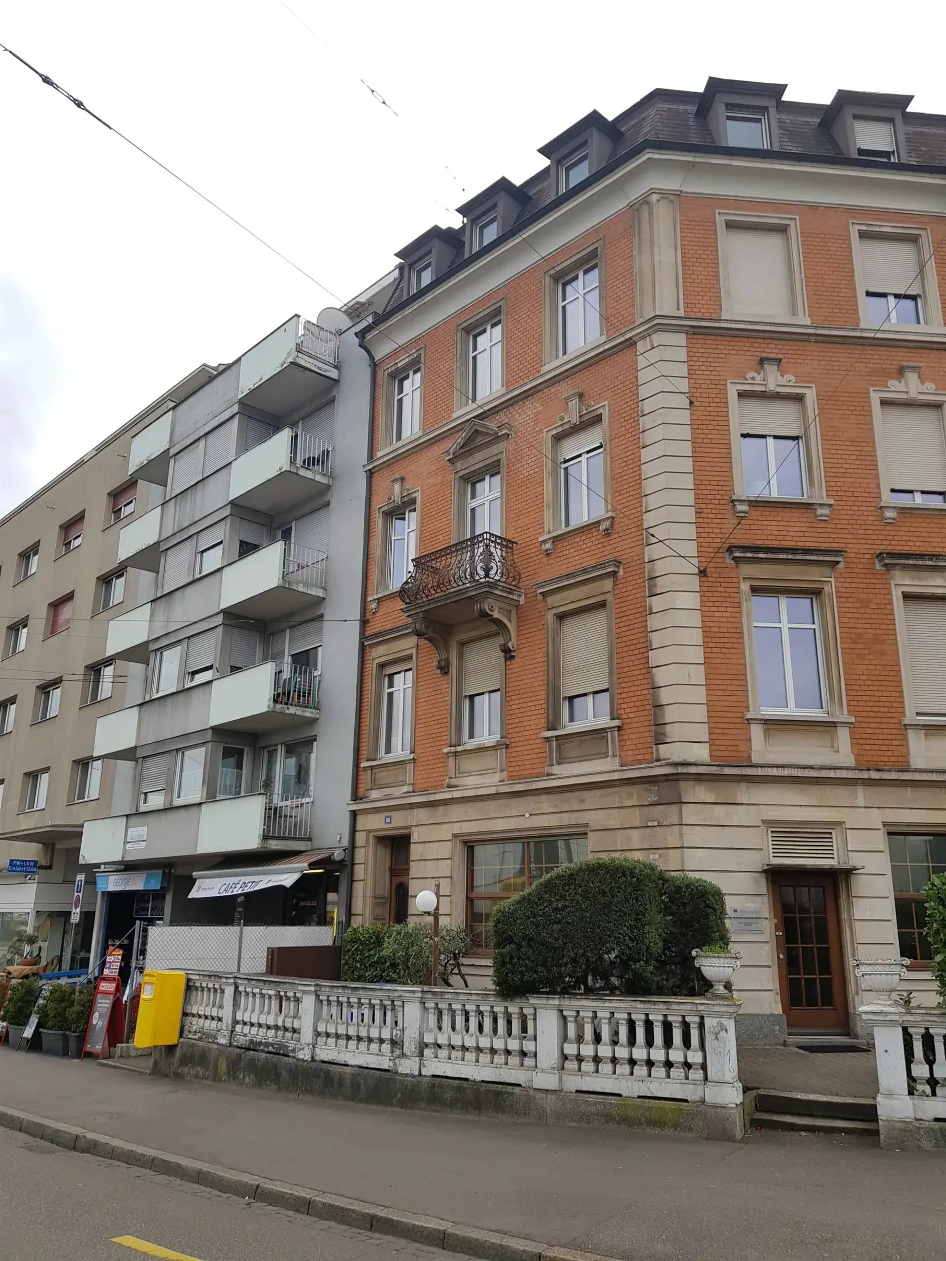 Action - grand local de stockage 1 mois de loyer gratuit