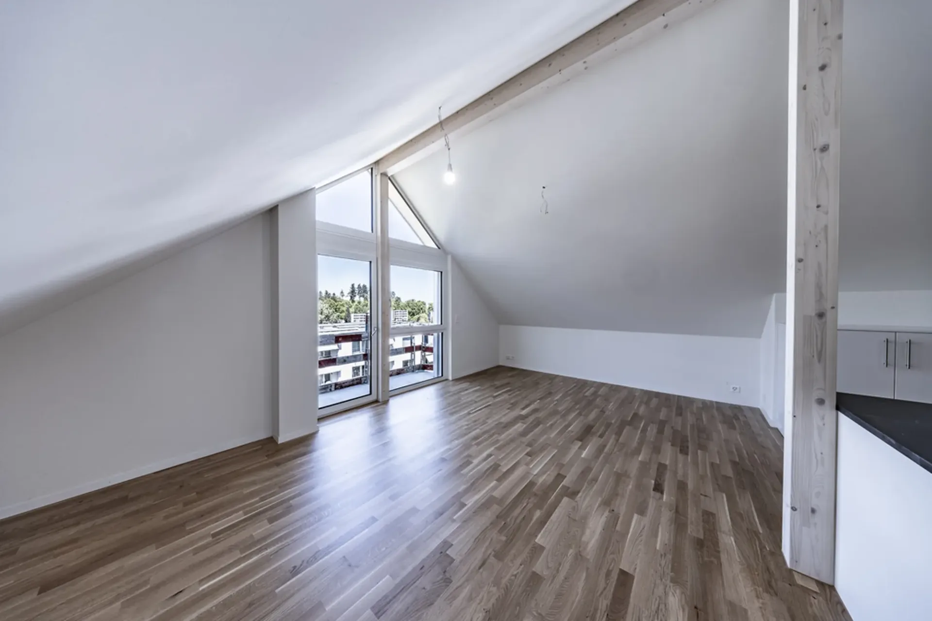 1 Monat Nettomietzins GESCHENKT -  sanierte 3.5-Zimmerwohnung
