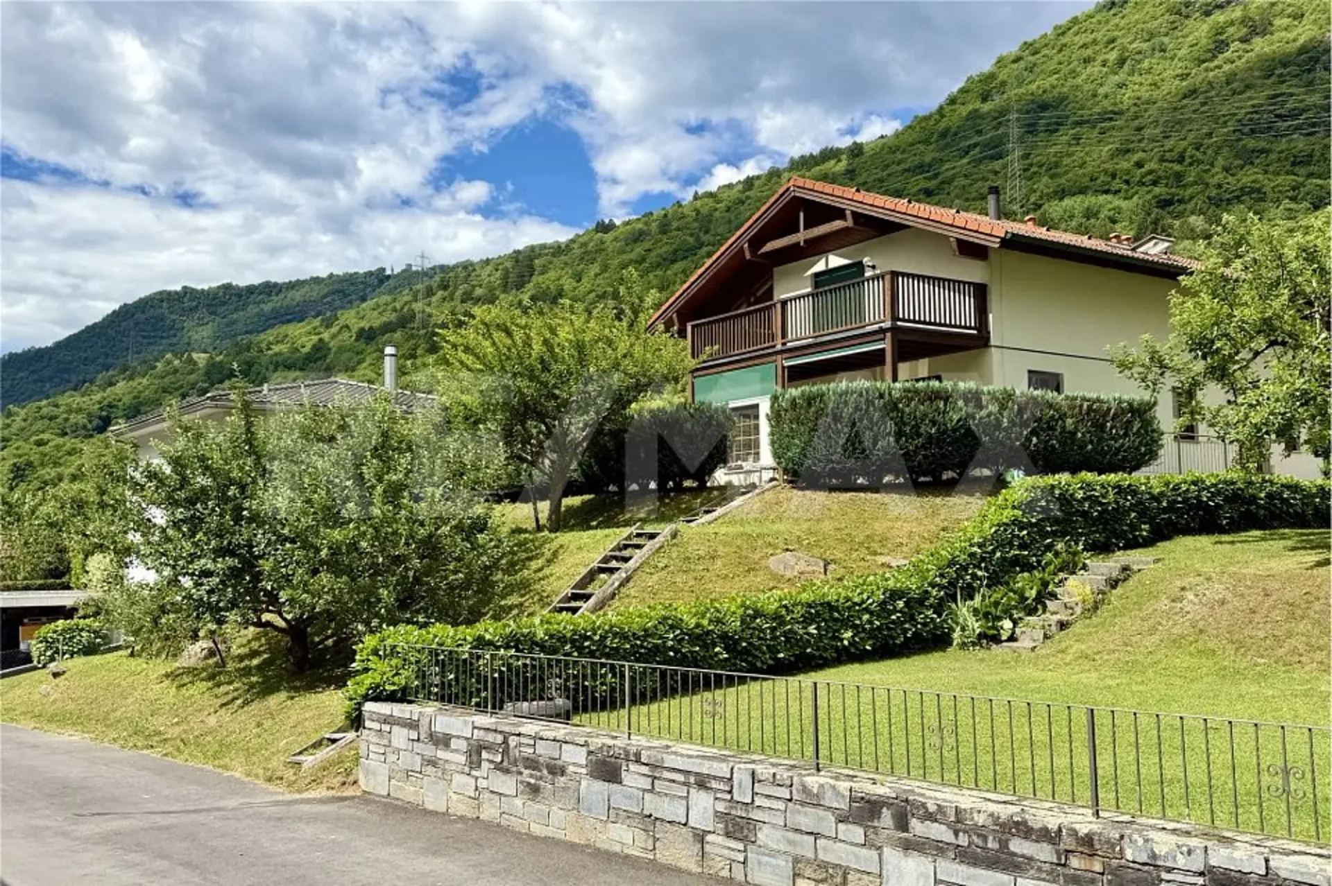 Comfort e privacy tra natura e comodità a pochi minuti da Bellinzona