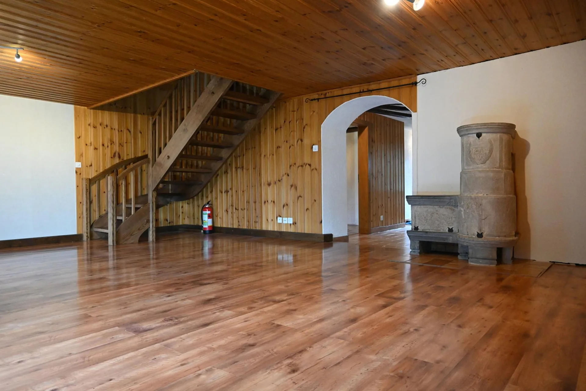 Endlich gibt es eine Wohnung in Miex sur Vouvry. Beeilen Sie sich