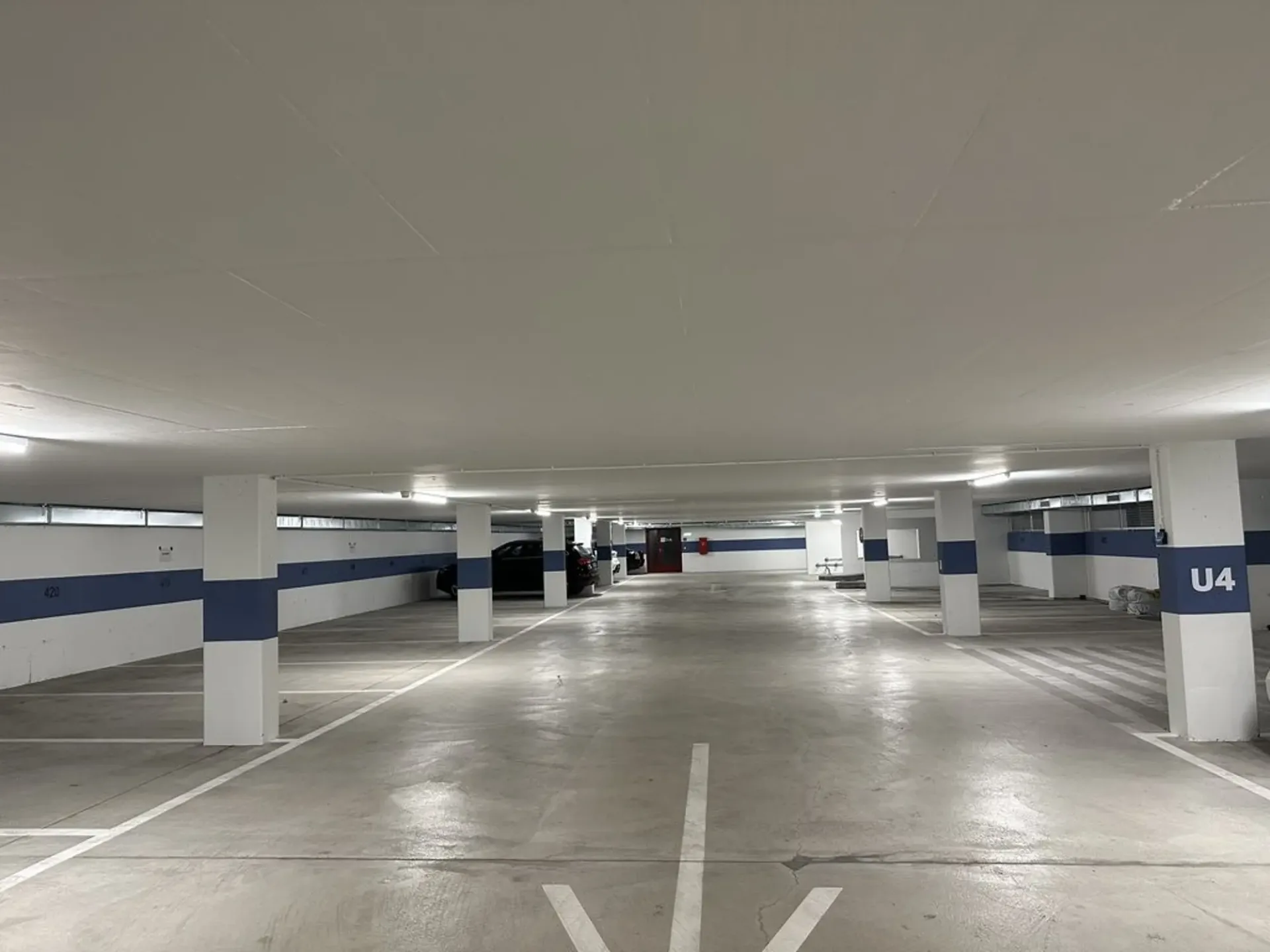 Einstellhallenplatz in Heimberg zu vermieten!