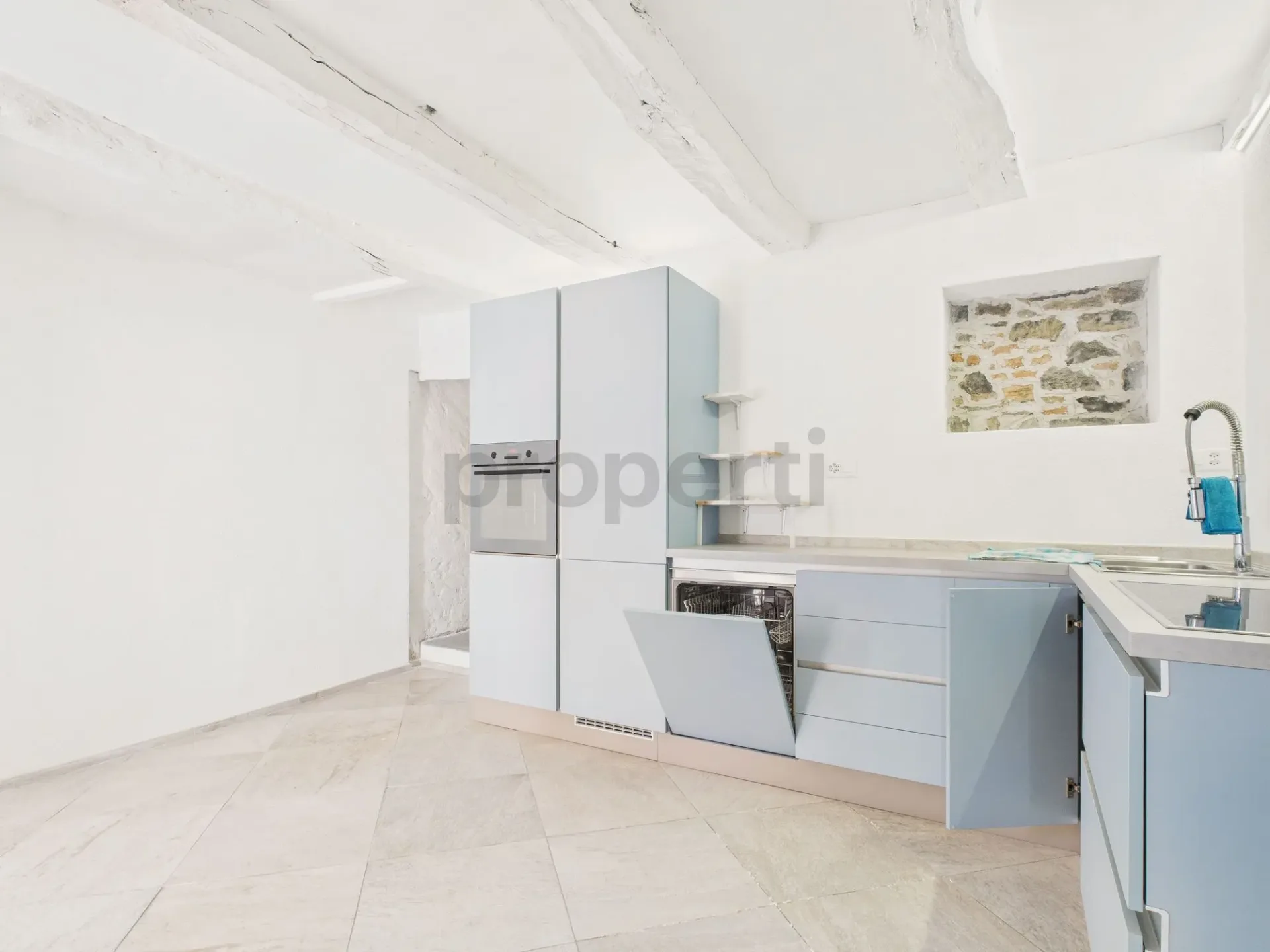 Elegantes eigenständiges Haus mit 1 Raum und großem Balkon, Breggia