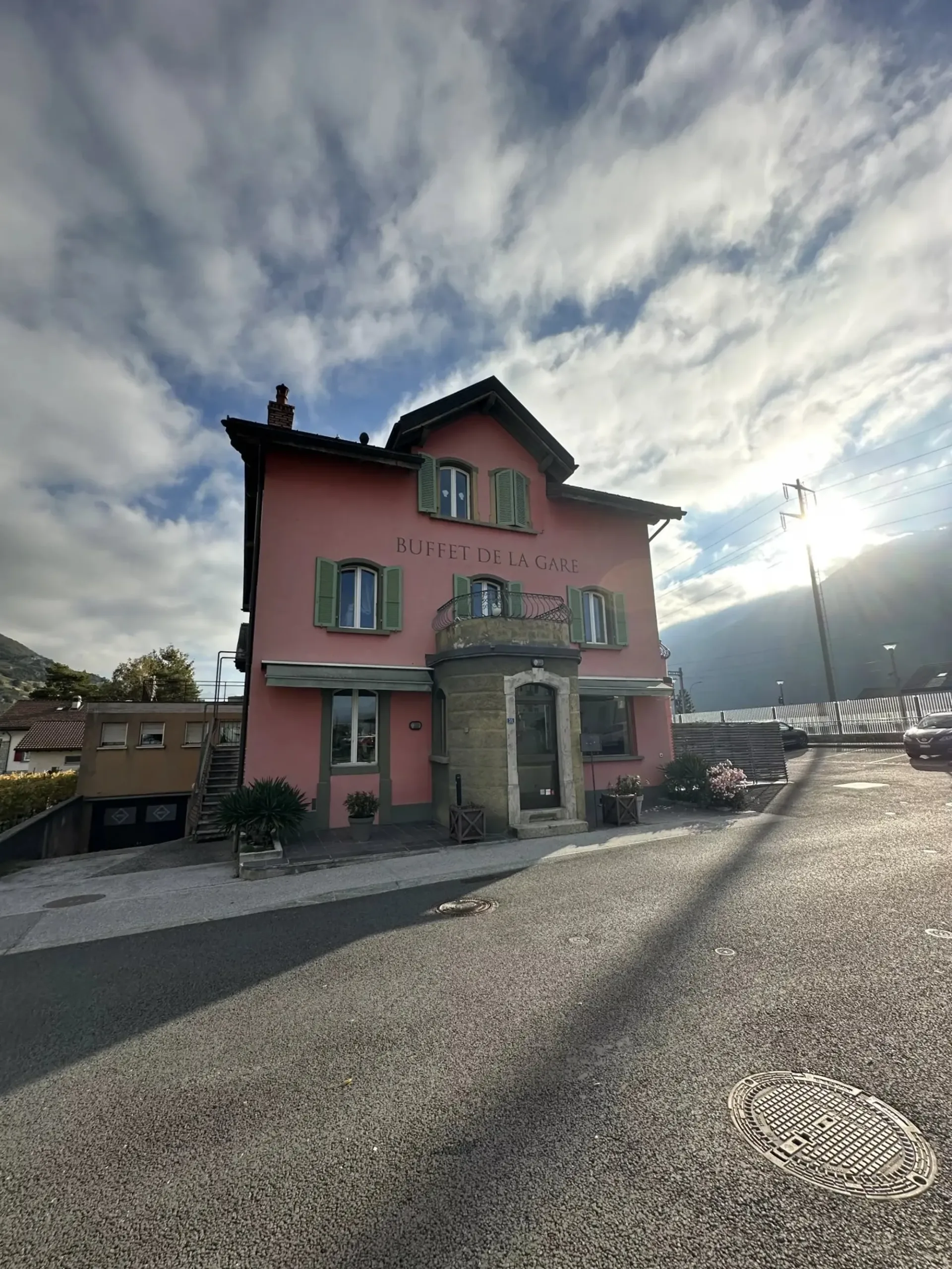 Wohnung mit 3,5 Zimmern, zwei Schritte vom Bahnhof St-Léonard entfernt