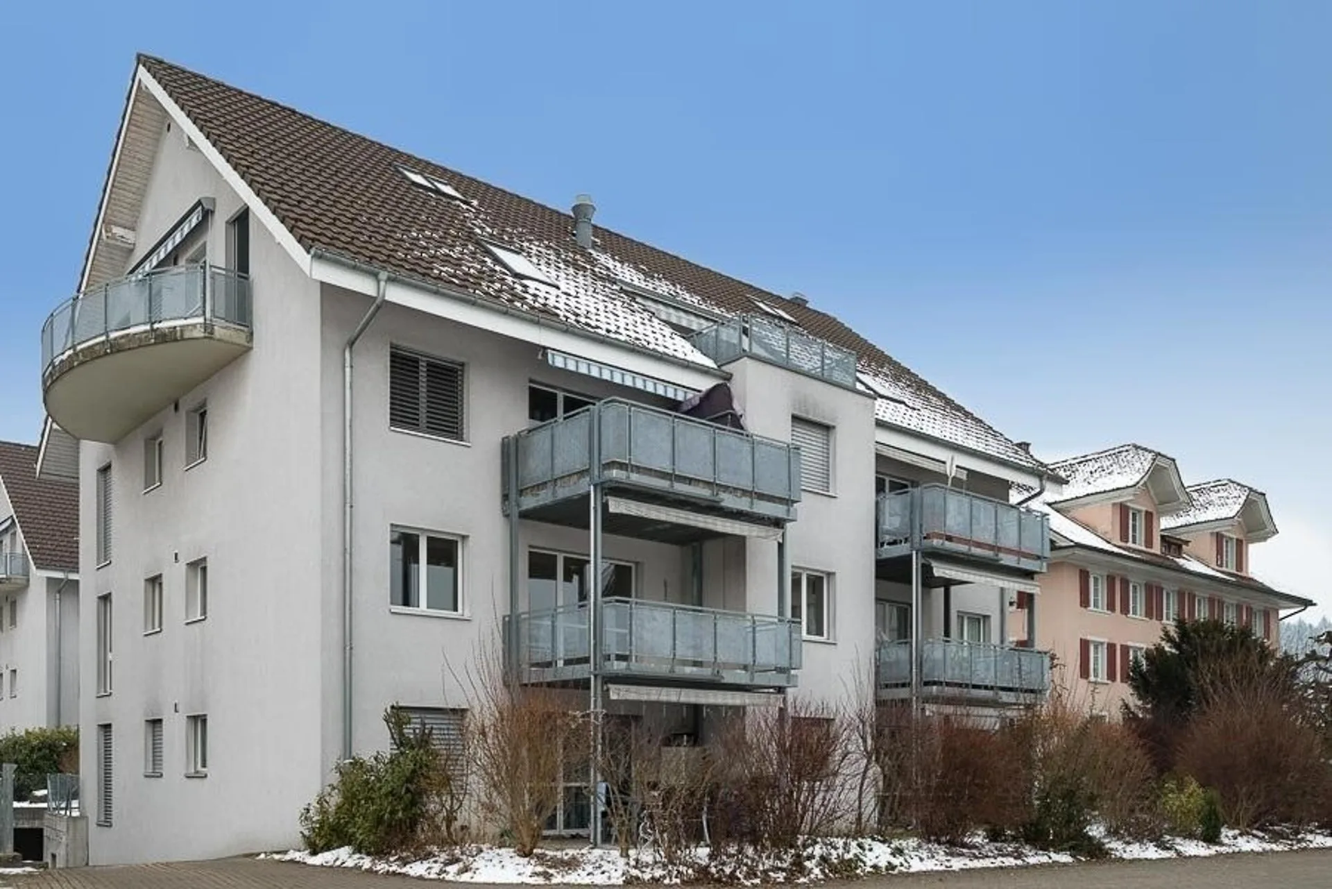 einzigartige Wohnung mit Dachzimmer