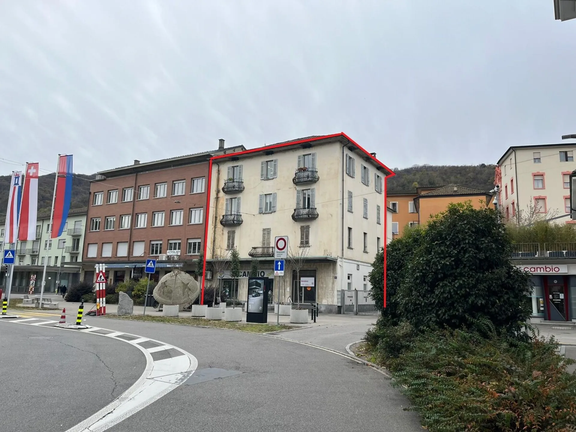 CHIASSO  UN IMMOBILE CHE OFFRE PIÙ DI QUANTO IMMAGINI