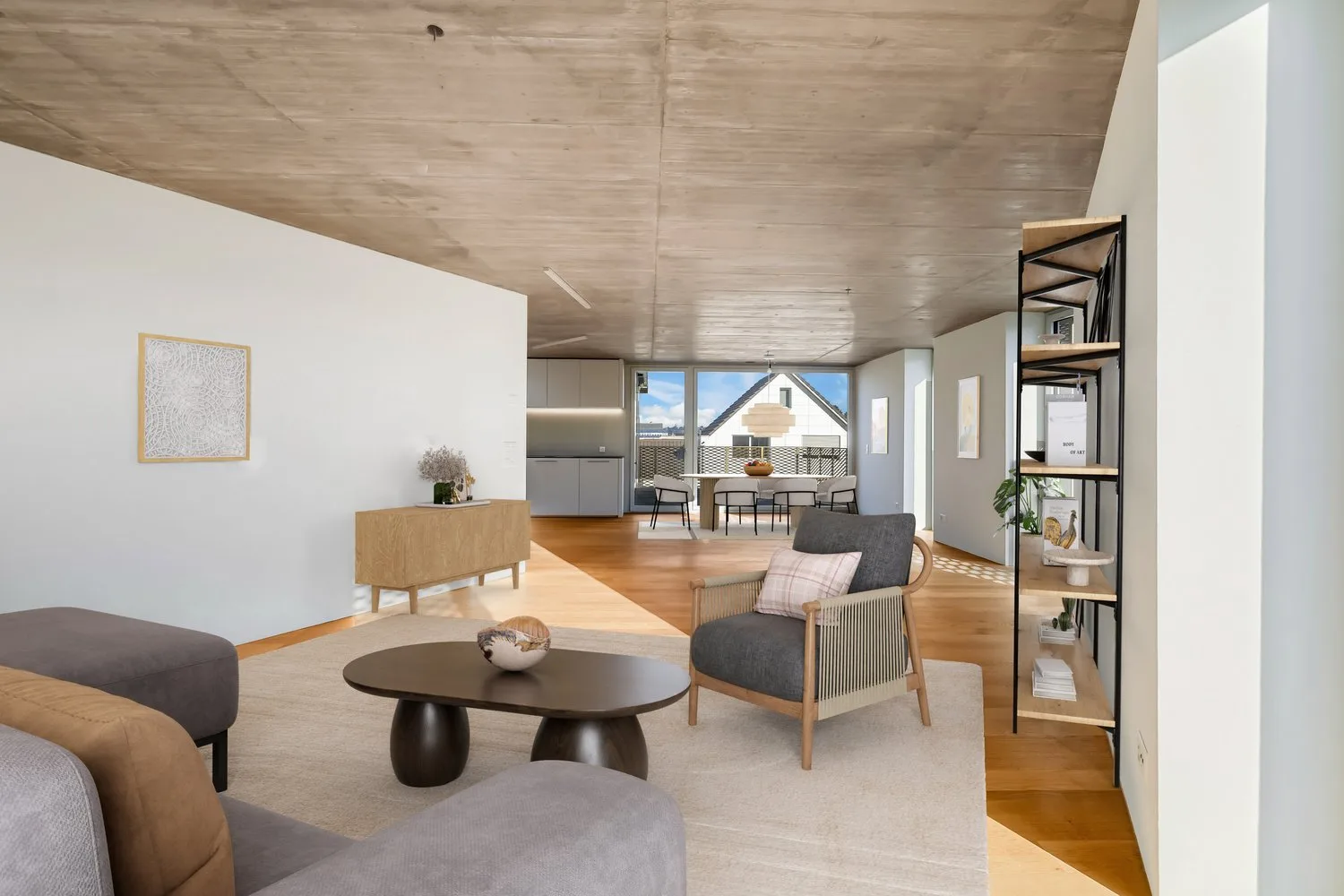 Appartement mansardé moderne sans obstacle avec deux terrasses spacieuses