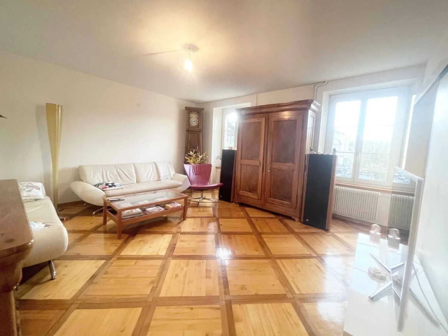 Spacieux appartement de 3,5 pièces avec balcon au cur d'Yverdon-les-Bains