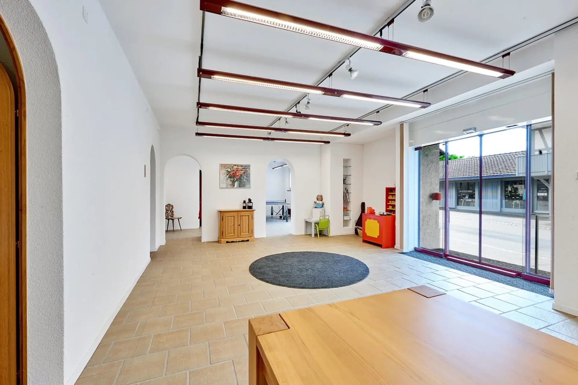 Local Commercial / Atelier au Centre de Niederscherli