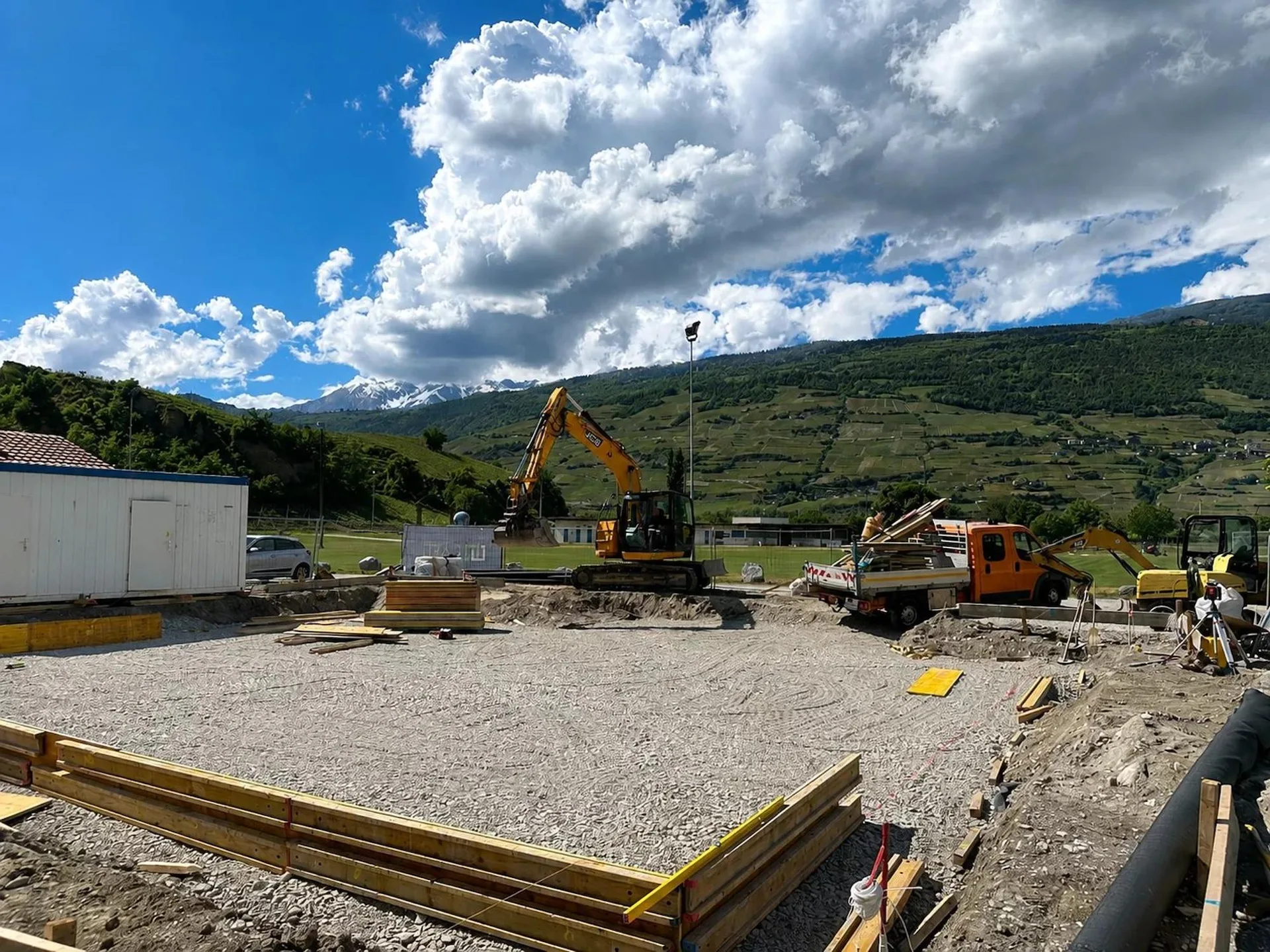 Neue Reihenvillen mit 5,5 Zimmern und eigenem Garten in Chalais