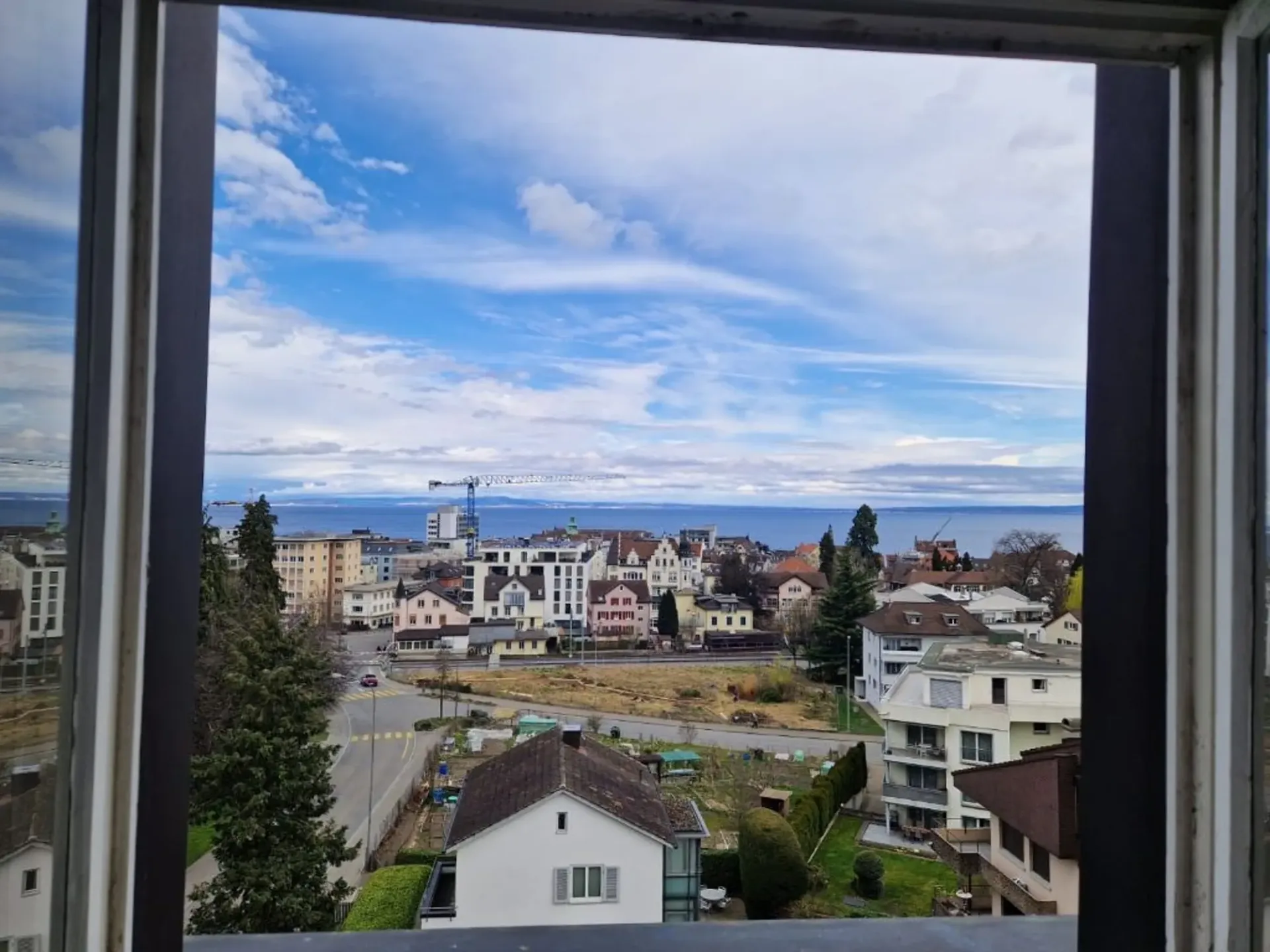 Grosszügige 2.5 Zi Wohnung mit traumhafter Aussicht - flexibel ab 1.10./1.11./1.12.