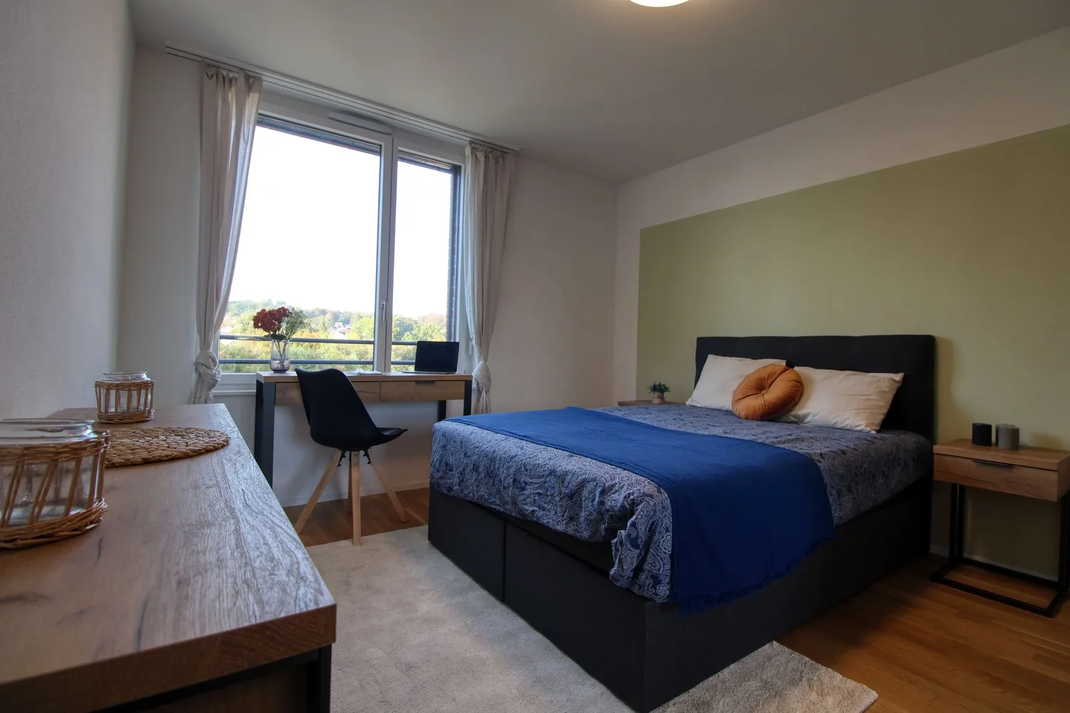 Spacious Coliving Apartment in Crissier with private Bathroom
