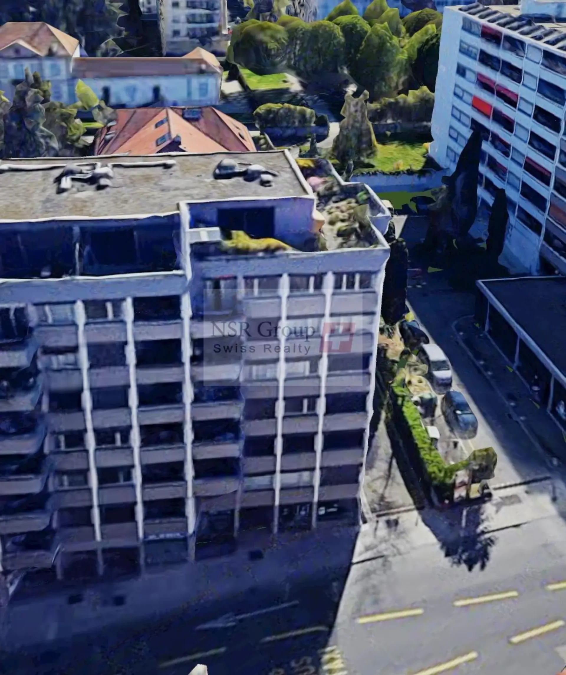EXCLUSIVITY ? EXCEPTIONAL 7-ROOM DUPLEX IN THE ATTIC