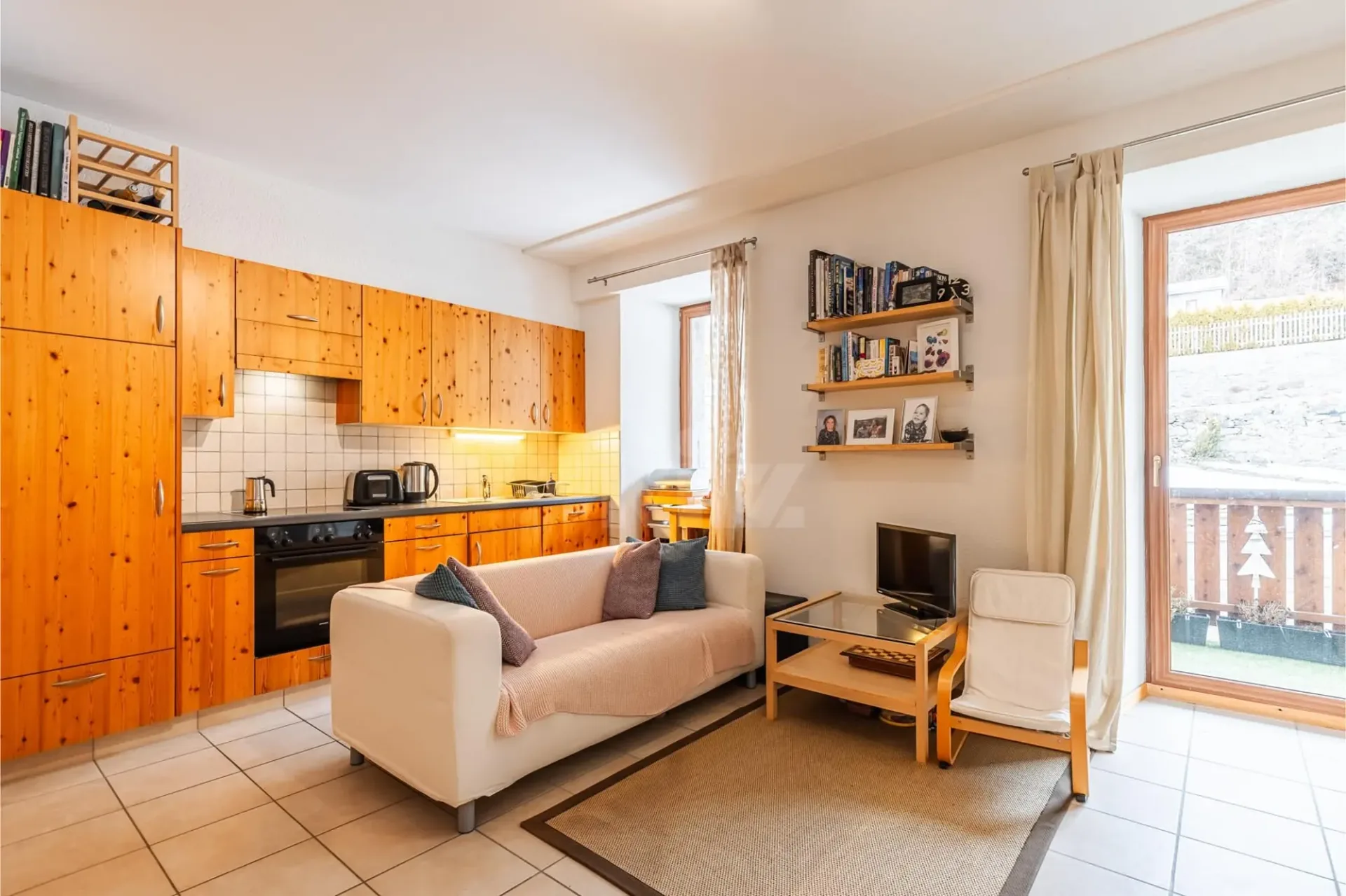 Schönes Apartment mit Balkon im Herzen von Finhaut