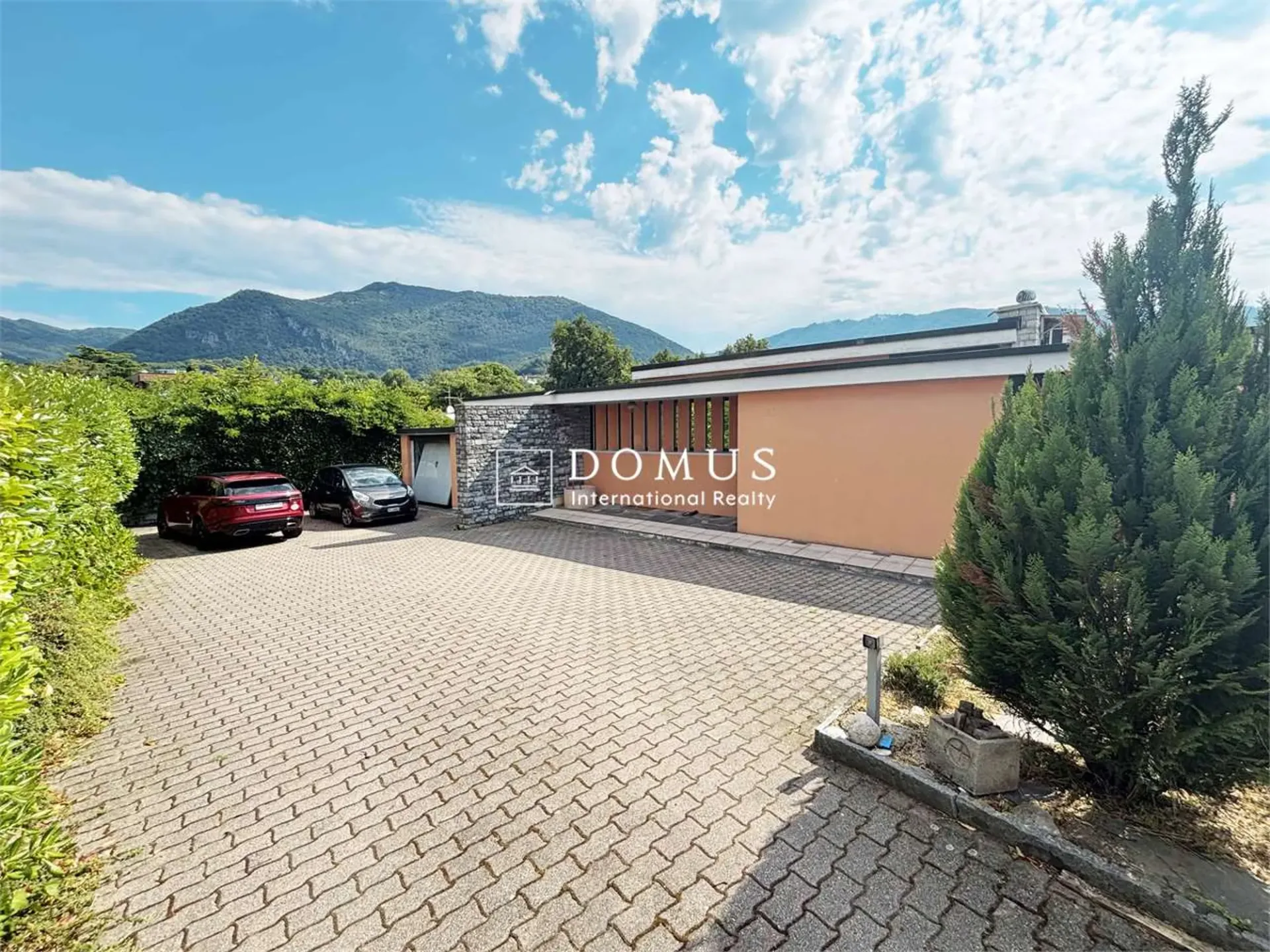 Villa mit Pool, zu renovieren, mit großem Potenzial