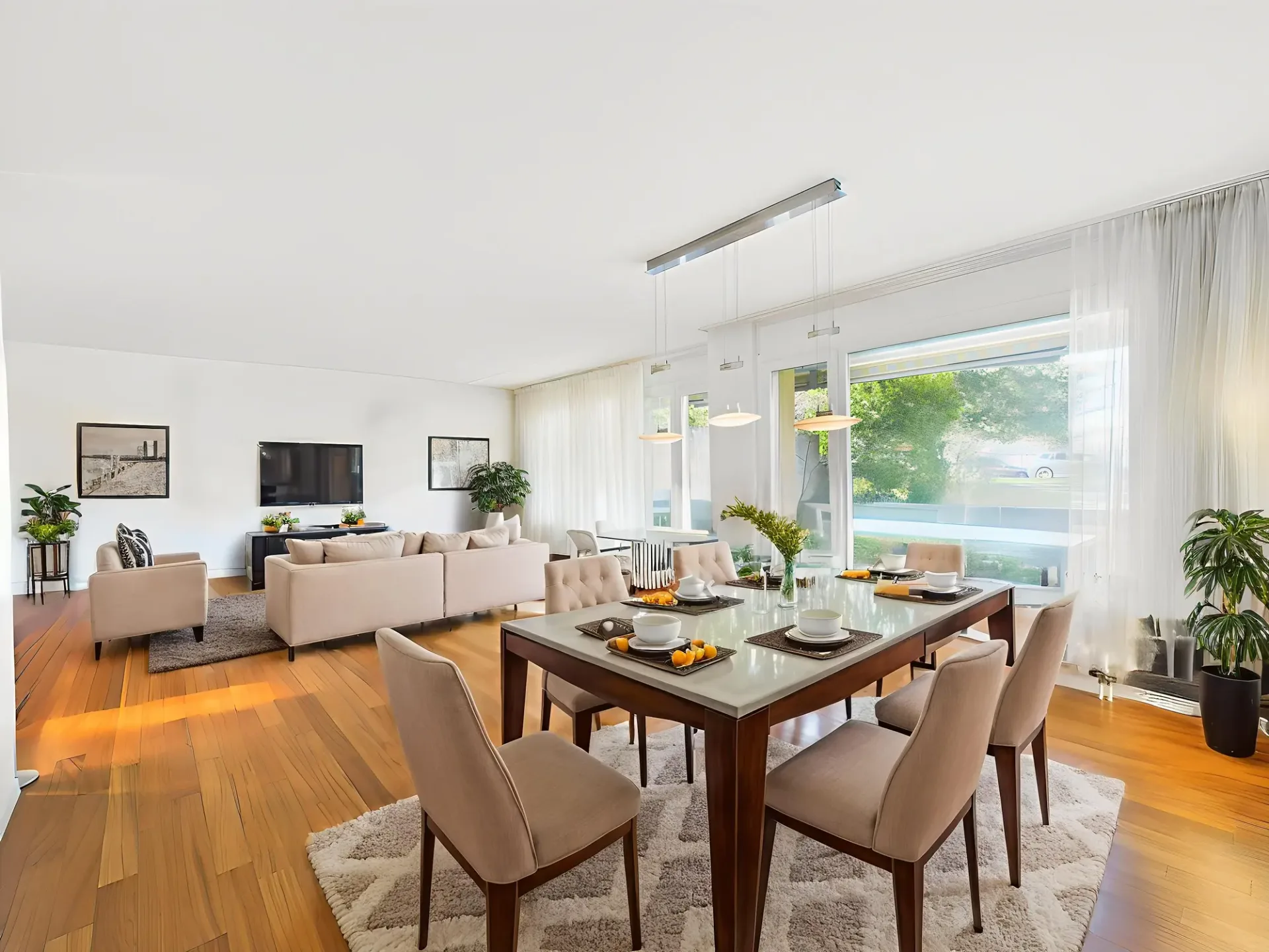 Familienfreundliches Wohnen: Renovierte 5.5-Zimmer-Wohnung in Toplage Zollikerberg.