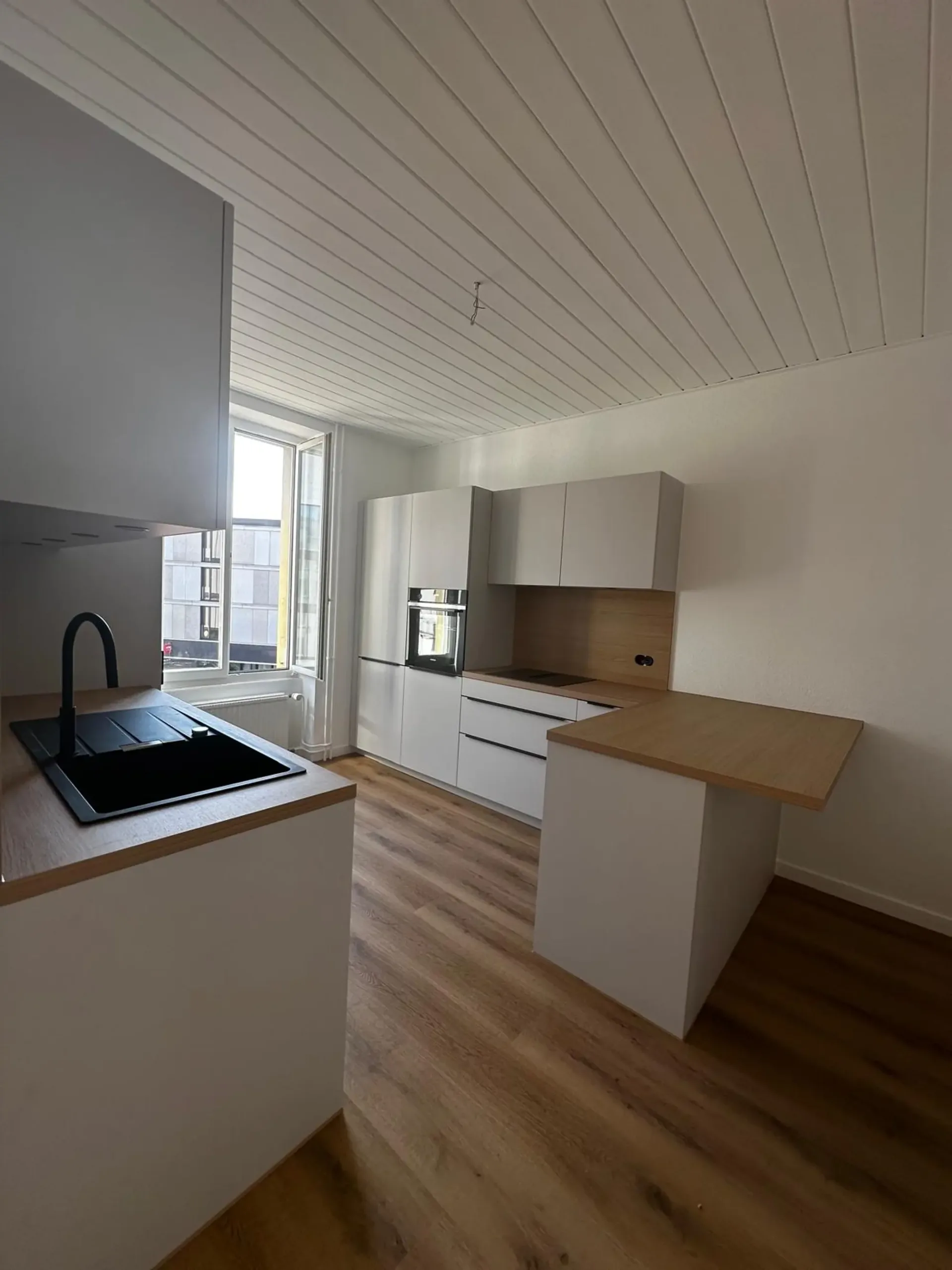 Schönes 4.5-Zimmer-Wohnung renoviert im Herzen von Delémont