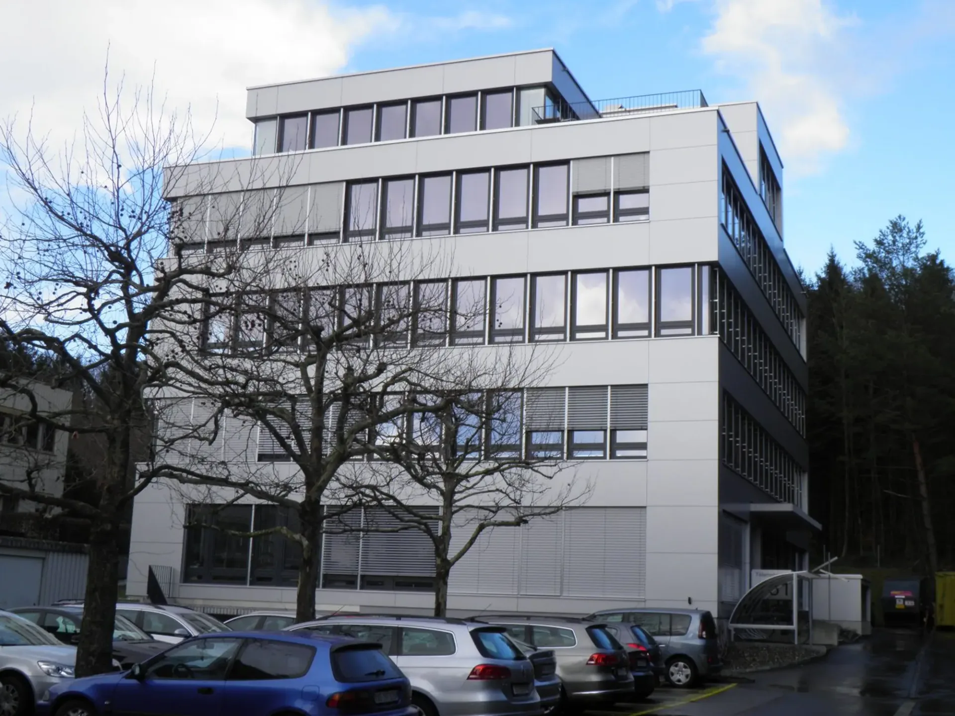 Ufficio luminoso (52 m²) in affitto a Dättwil AG – moderno, senza barriere & ottimamente collegato