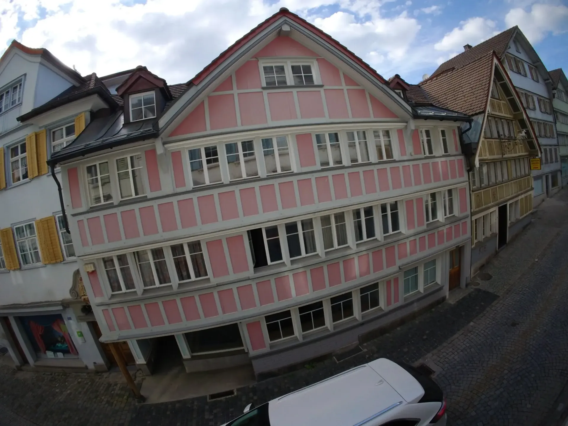 Grosszügige 6-Zimmer-Büro oder Fabrikationsräume in zentraler Lage