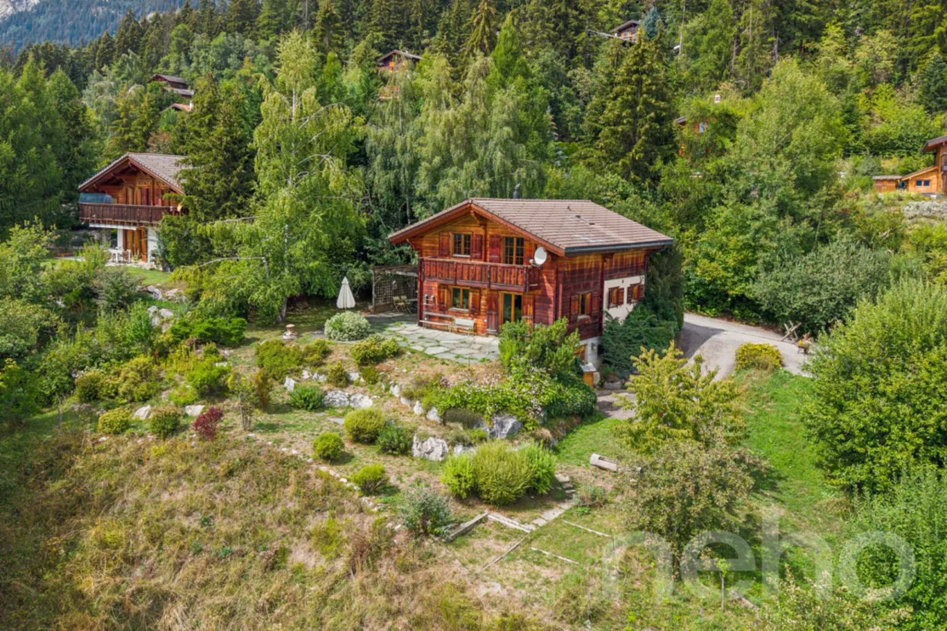 Charmantes Chalet mit großem Grundstück und freier Sicht in Arbaz