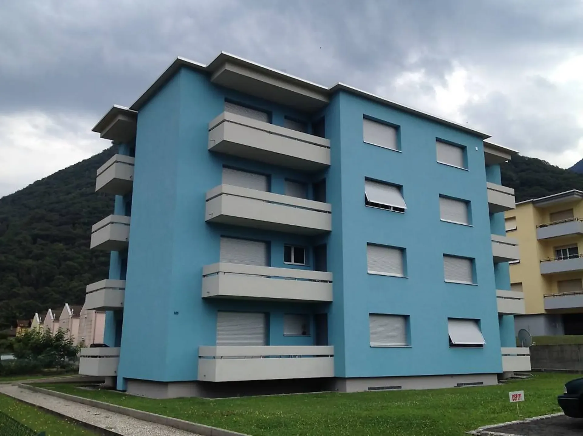 Wohnung 3.5 Zimmer, gut erschlossenes Wohngebiet
