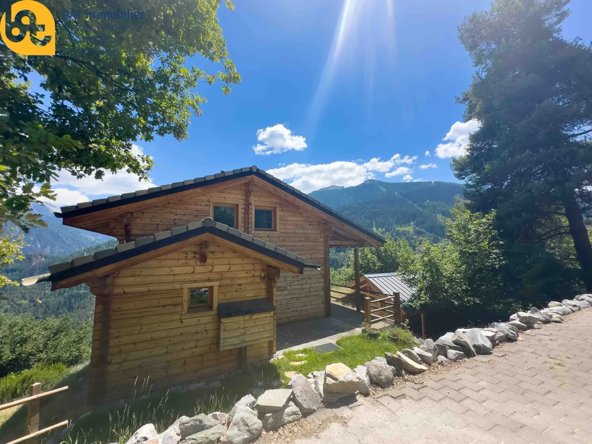 Neuheit für den Sommer - helles und geräumiges Apartment im oberen Stock eines Chalets