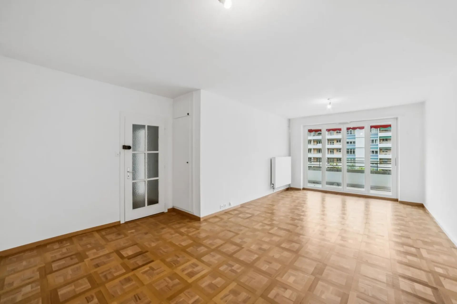 Neue Renovierung - Außergewöhnlich - Blühendes Viertel