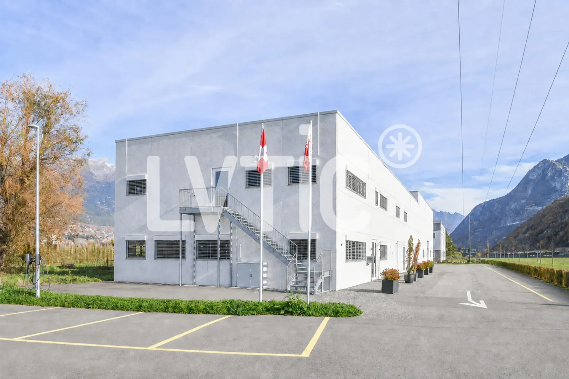 Industriegebäude von 1560 m2 zur Miete in Sierre