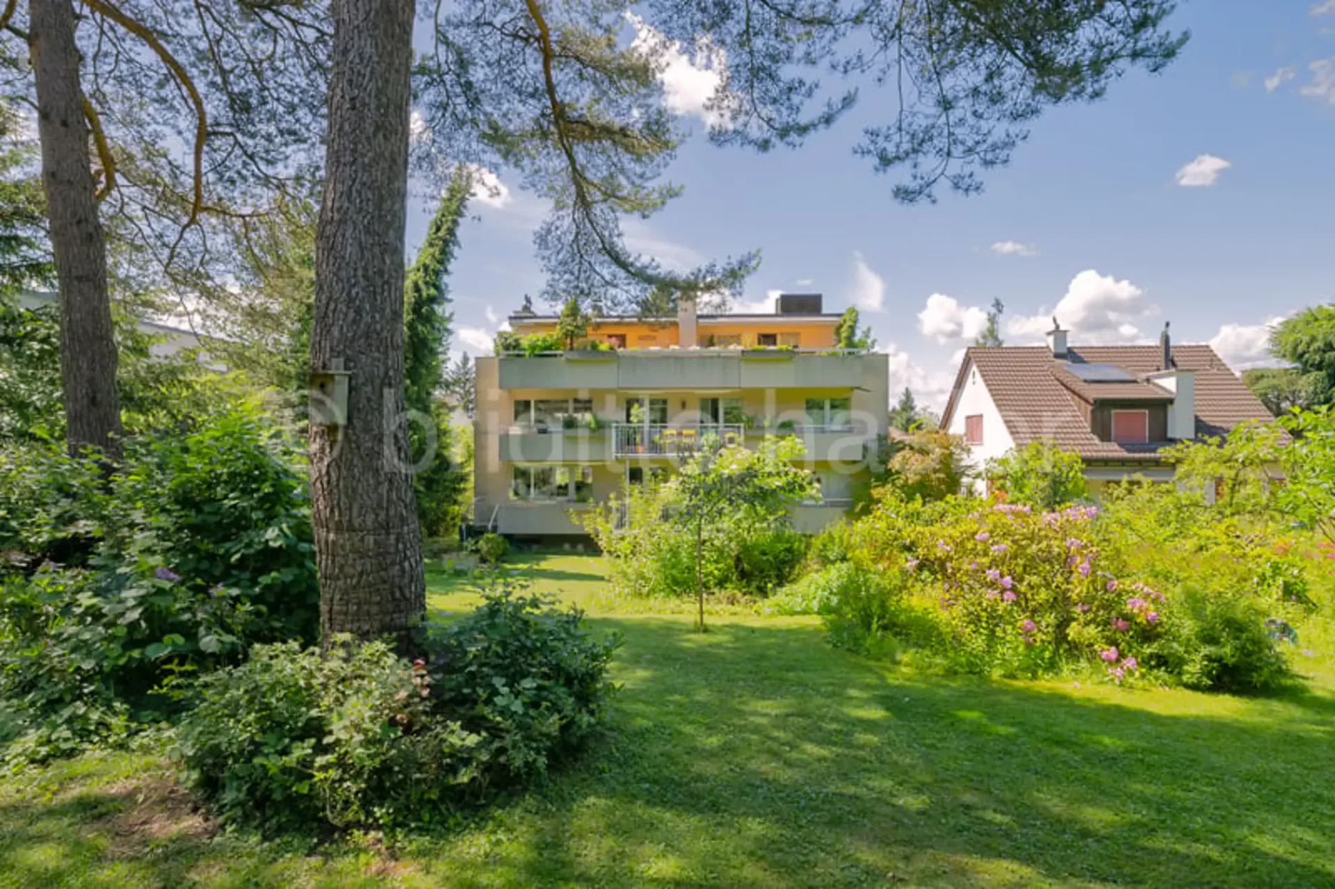 6.5-Zi-Eigentumswohnung mit grossem Garten an familienfreundlicher Wohnlage