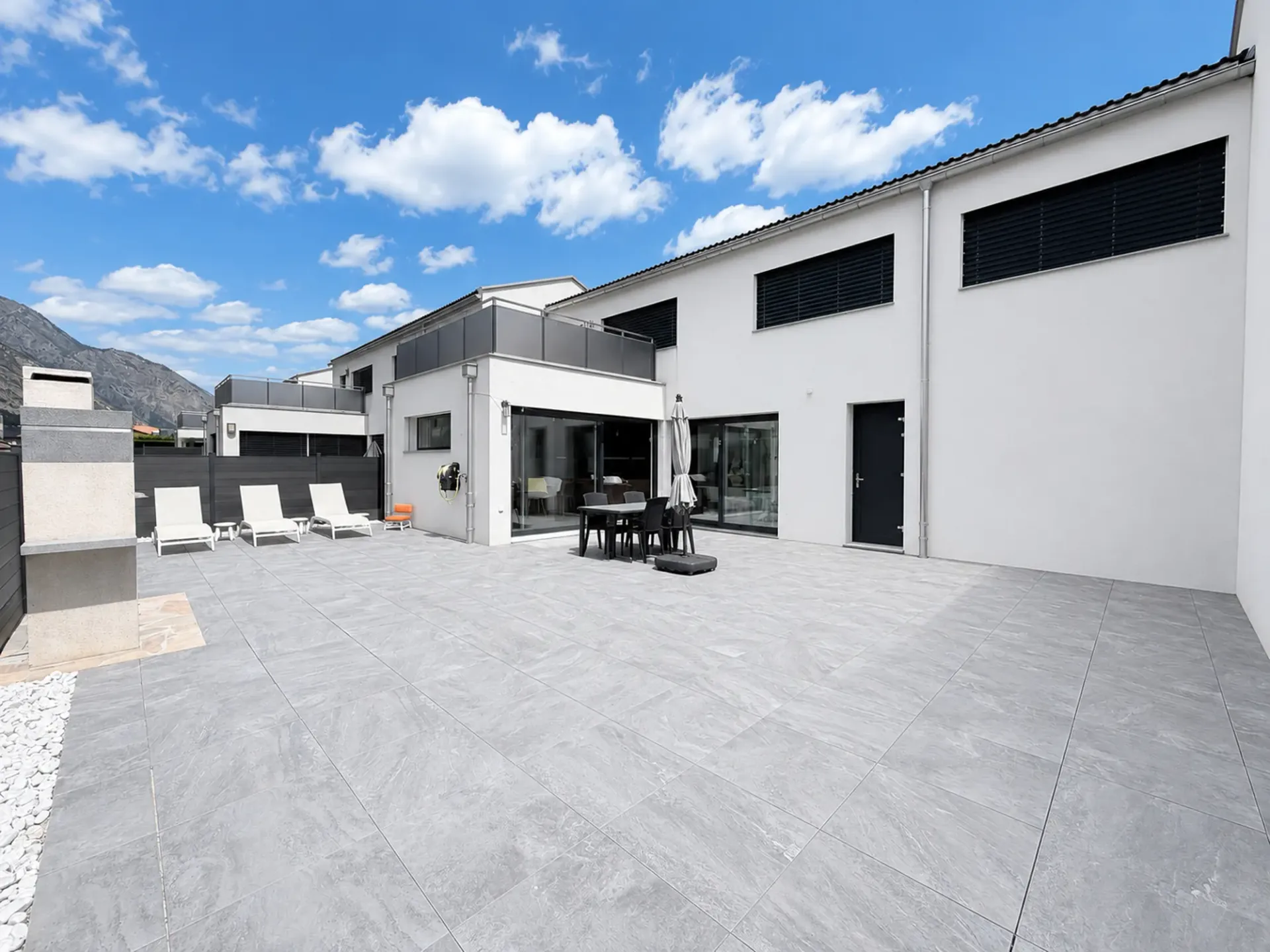 Villa neu mit Garage und Elternschlafzimmer in Saillon