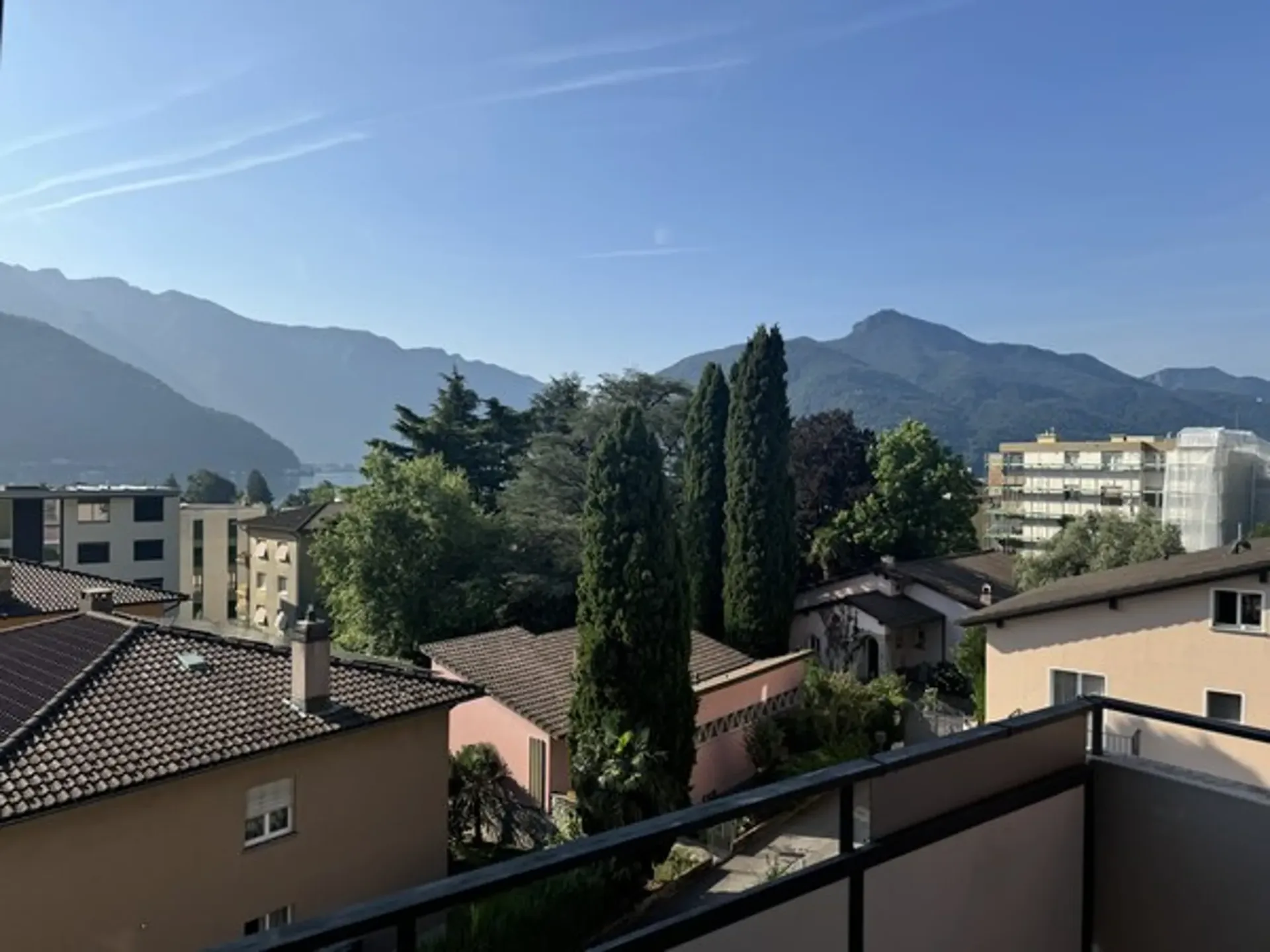 Schönes 4.5-Zimmer-Apartment mit Seeblick in Melide