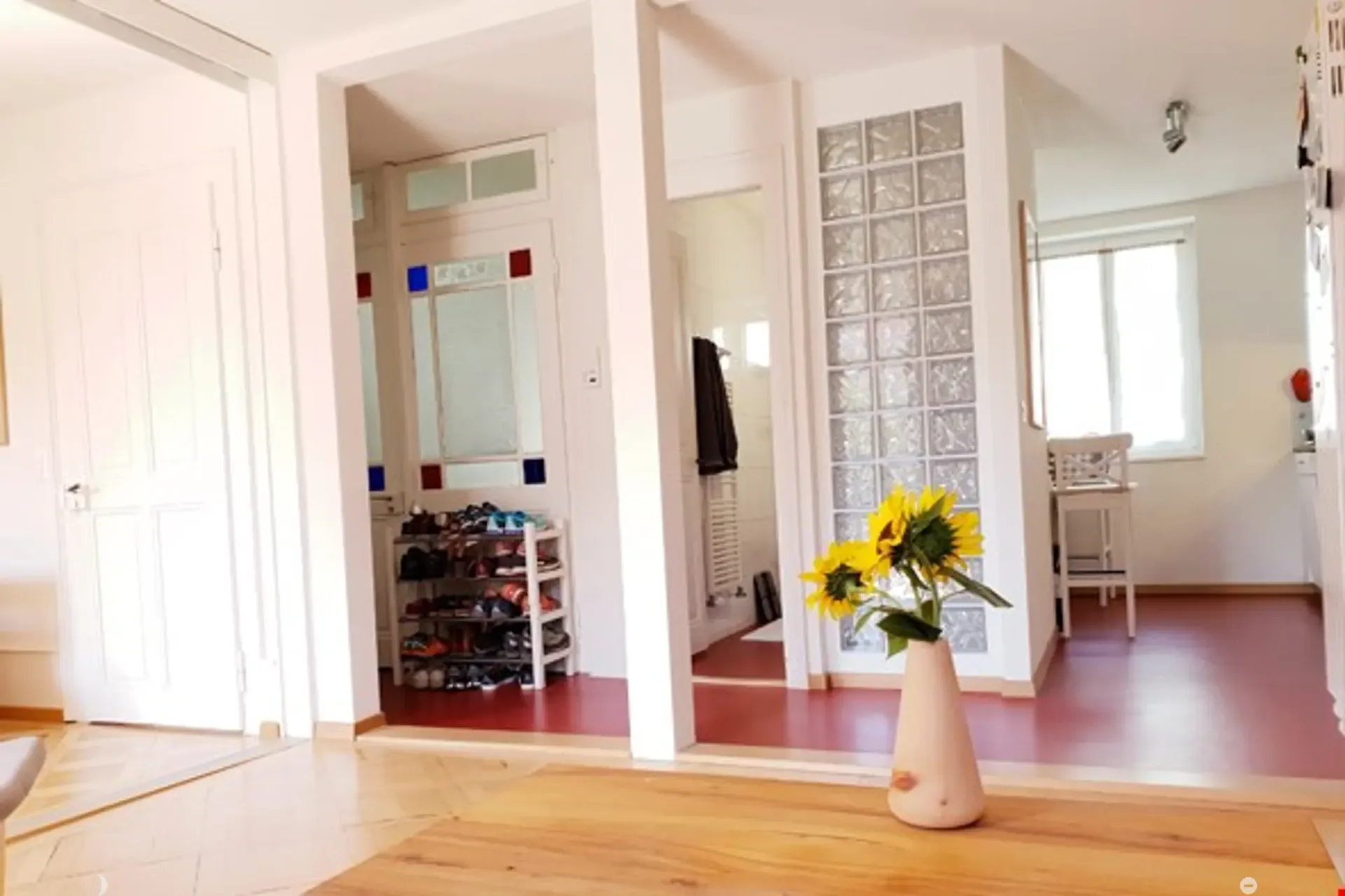 Renovierte 3-Zimmer-Altbauwohnung mit Balkon