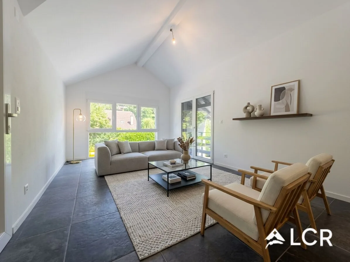 Schönes neues möbliertes Studio von 1.5 Zi. / 1 Schlafzi. / 1 Badezi. / 1 Terrasse / 1 Balkon / 2 Parkplätze