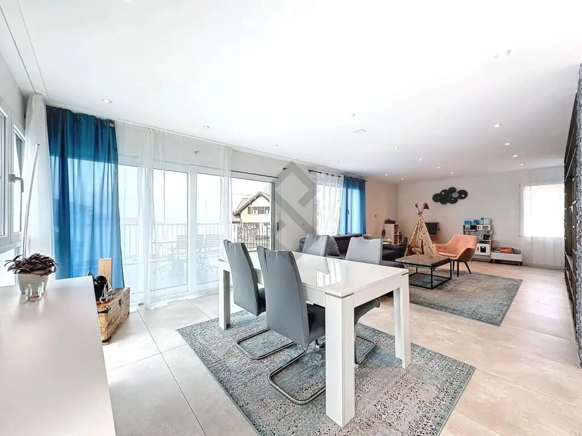 Haus 4.5 Zimmer mit unabhängigem Studio