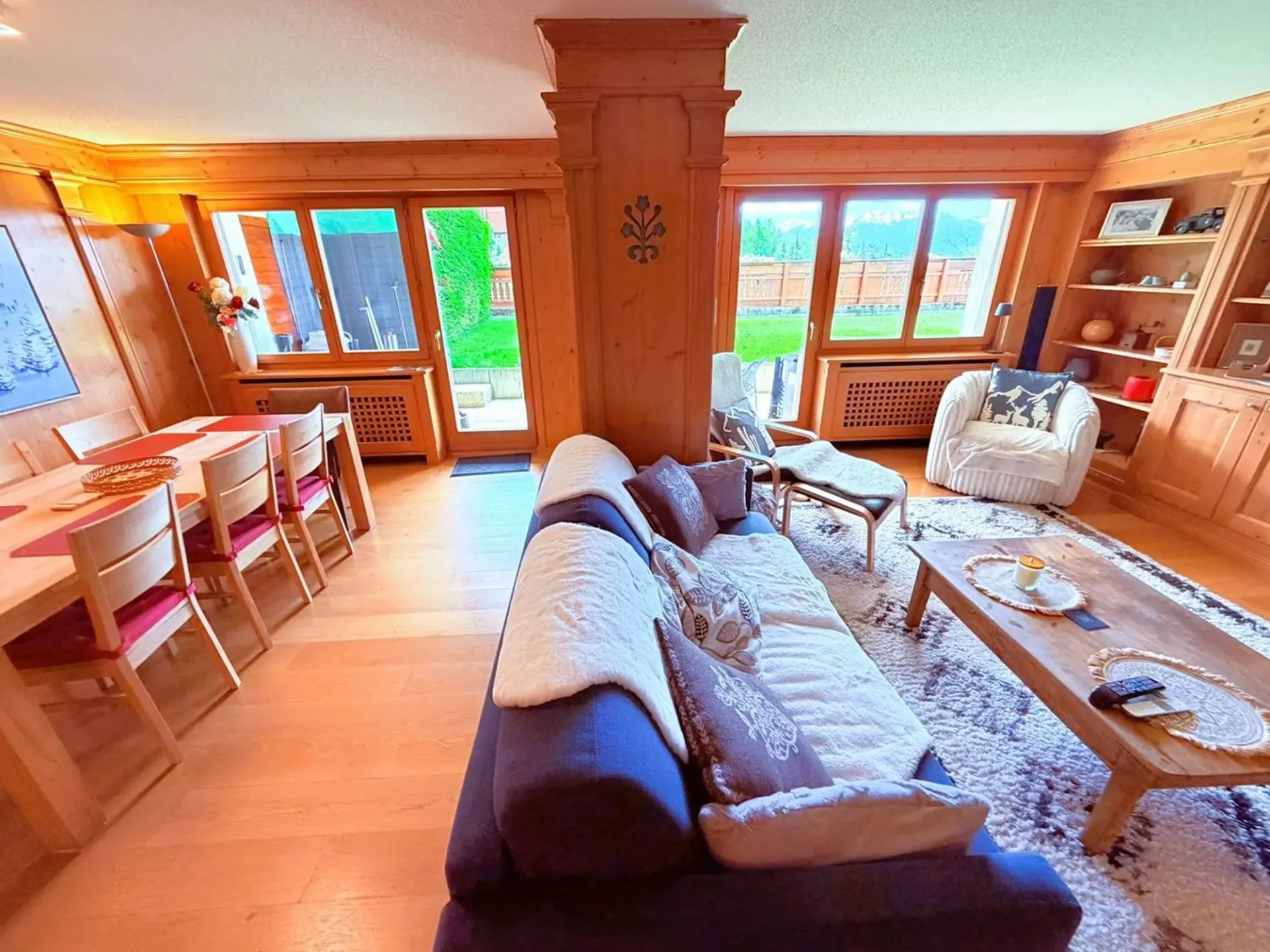 Prächtige 3.5-Zimmer-Wohnung komplett renoviert - Geräumig und hell - Ruhige Lage - Gut gelegen - Schöne Aussicht