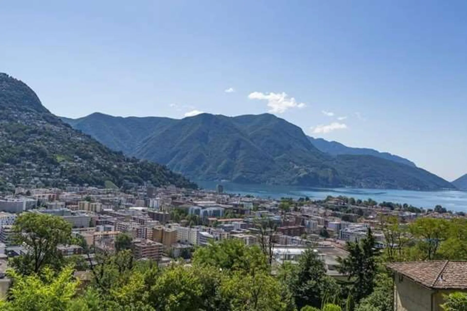 Moderno attico con ampia terrazza panoramica e vista lago - Lugano