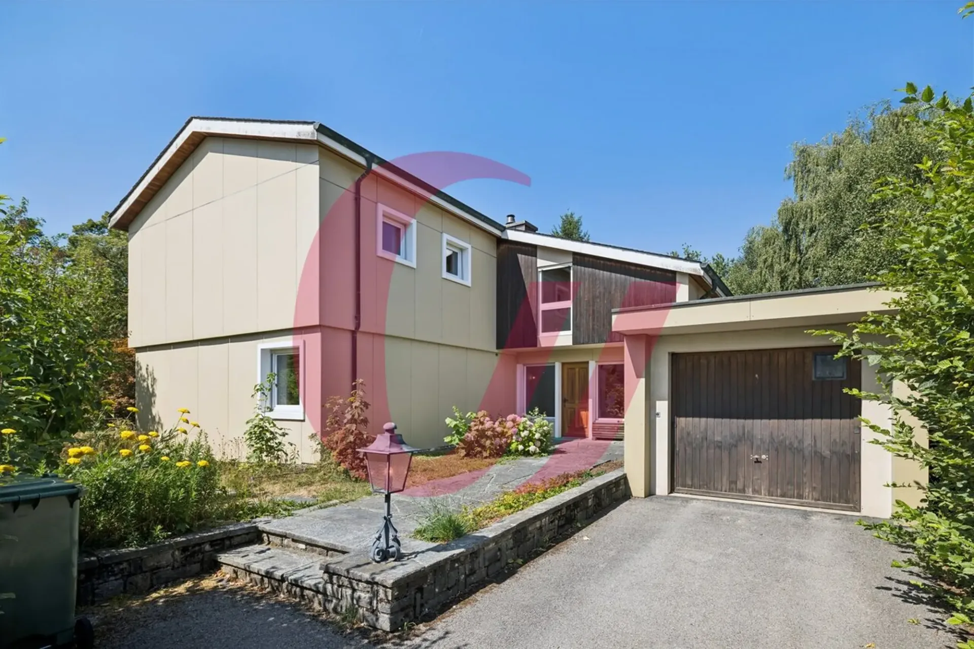 Maison de 7.5 pièces sise sur 3 niveaux