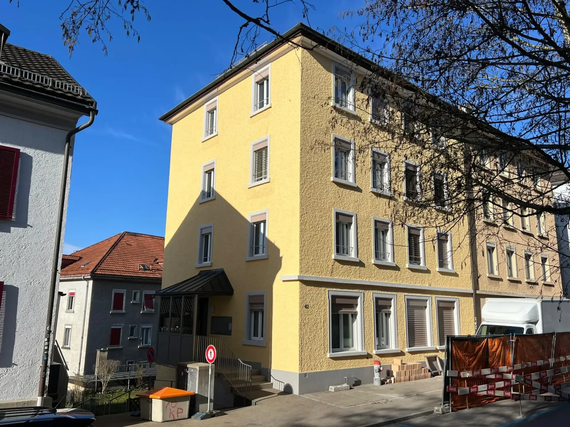 Appartement moderne de 2,5 pièces dans un emplacement central