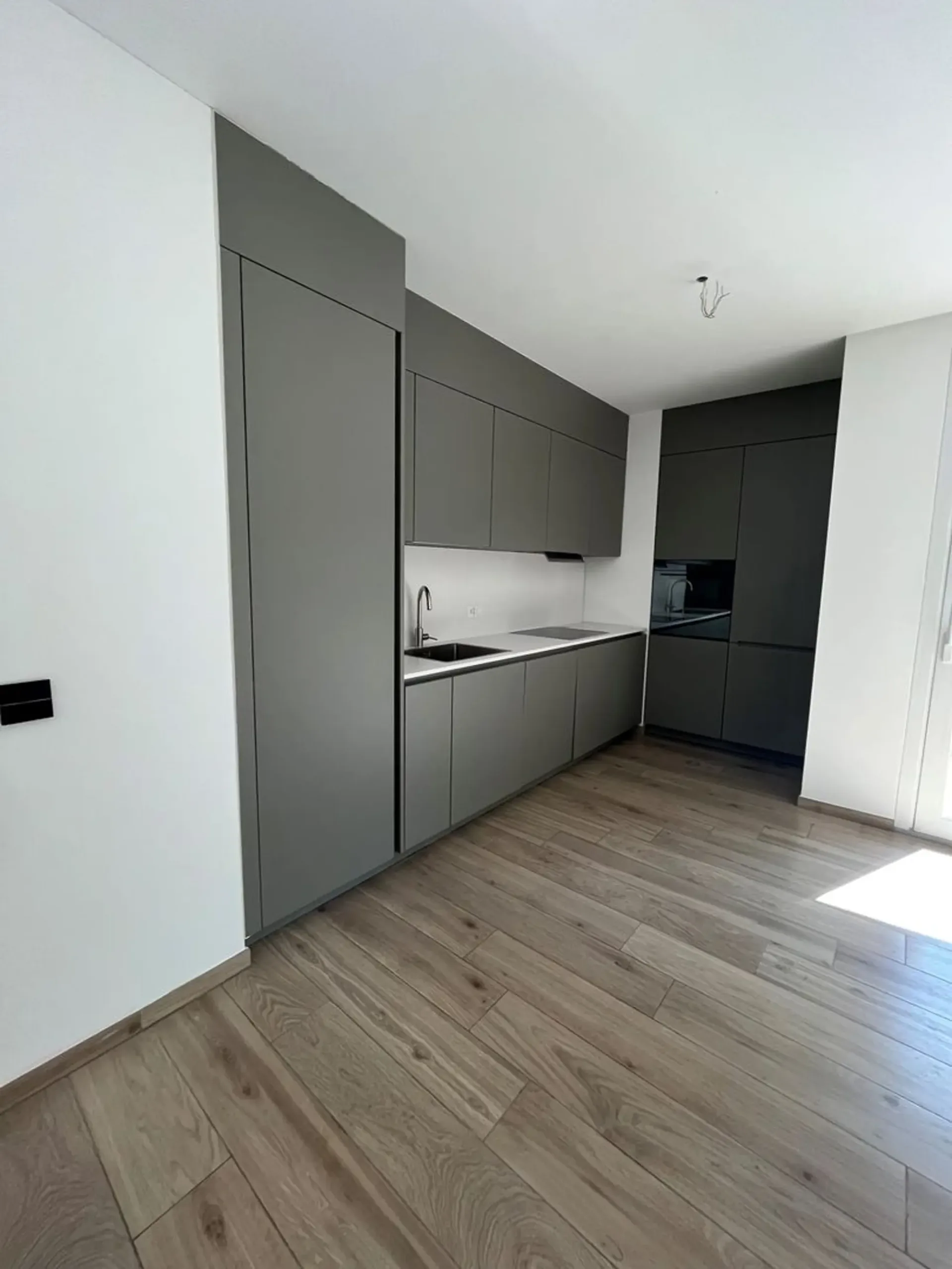 Res. Mikael, 2.5-Zimmer-Wohnung mit Garten, Arbedo