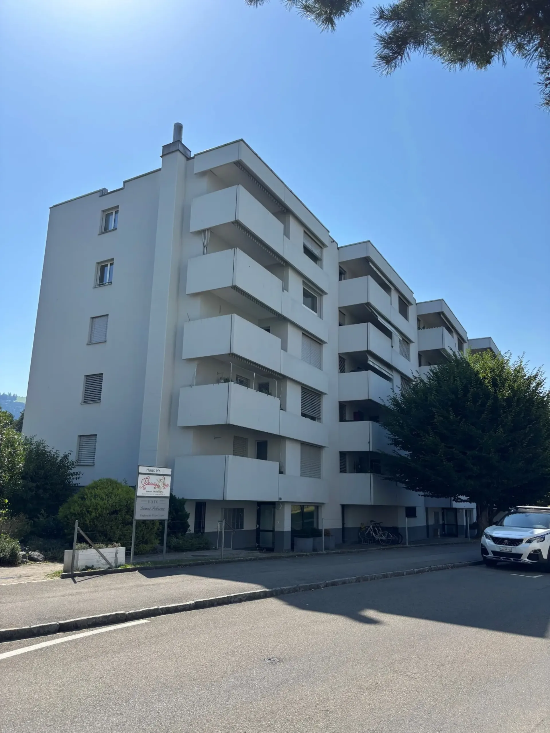 Appartement de 3,5 pièces en partie rénové dans un emplacement central à Goldach