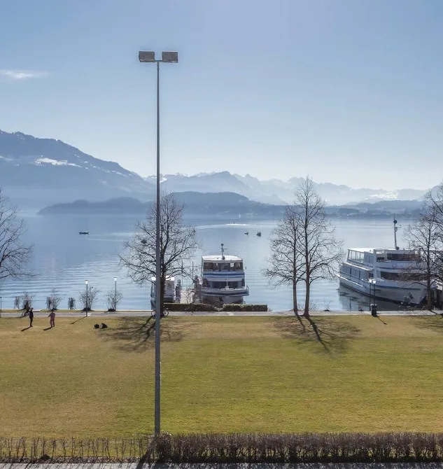 Train - Appartement 4.5 pièces avec vue sur le lac et les montagnes !