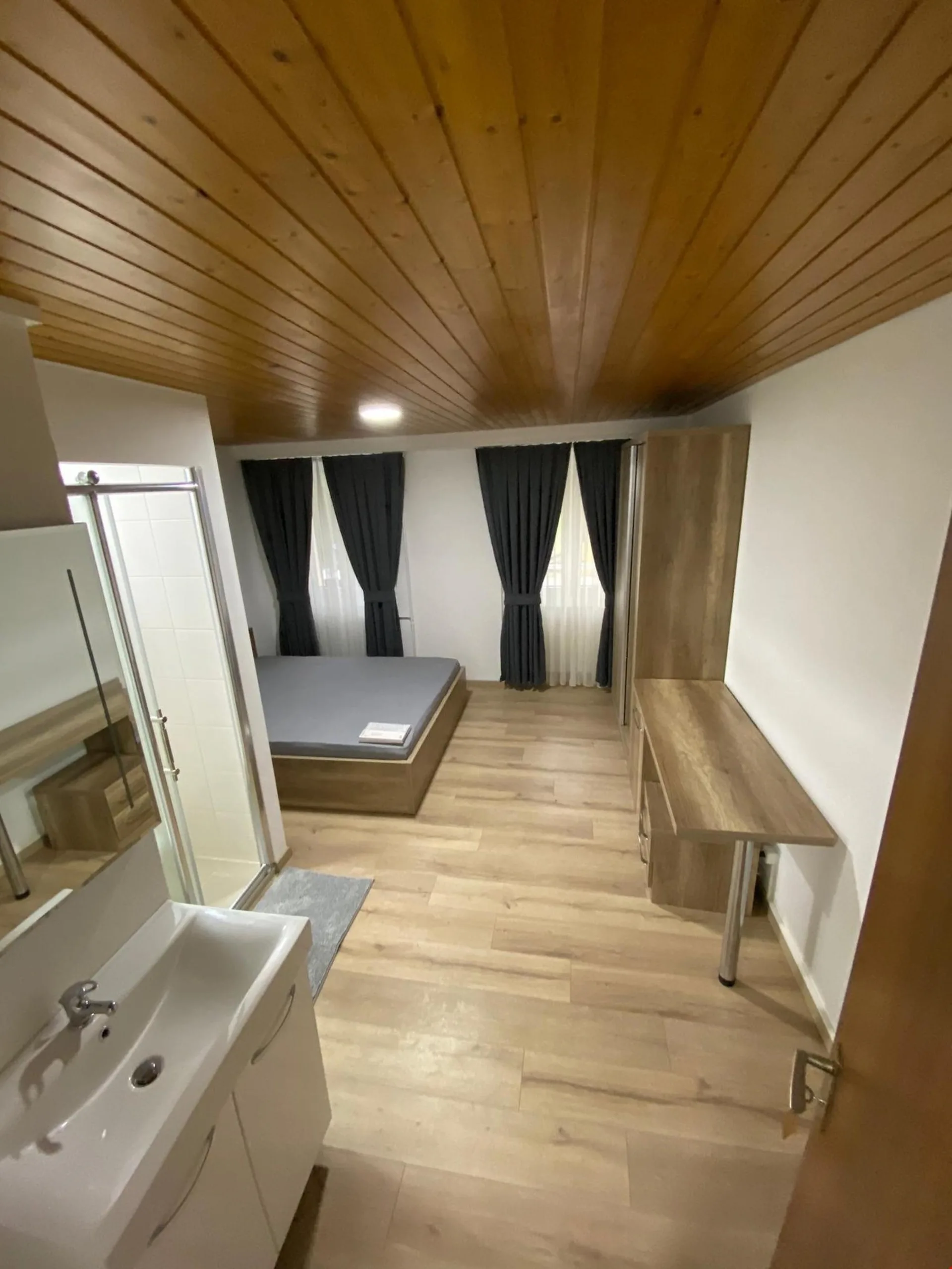 Neu renovierte und möbilierte Einzelzimmer in Herbetswil zu vermieten