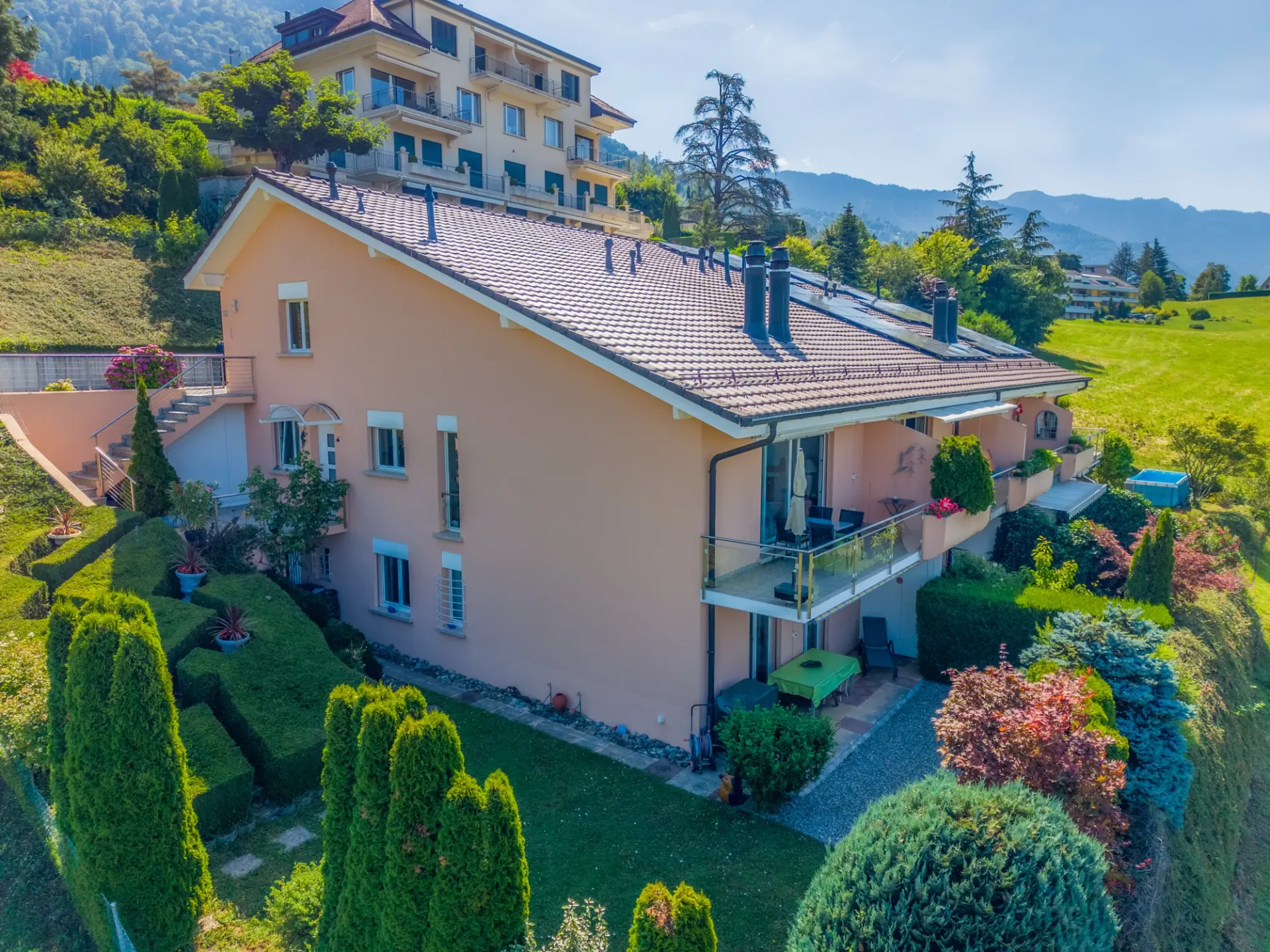 RESERVE - MONTREUX - VILLA A SCHIERA SPaziosa CON VISTA PANORAMICA