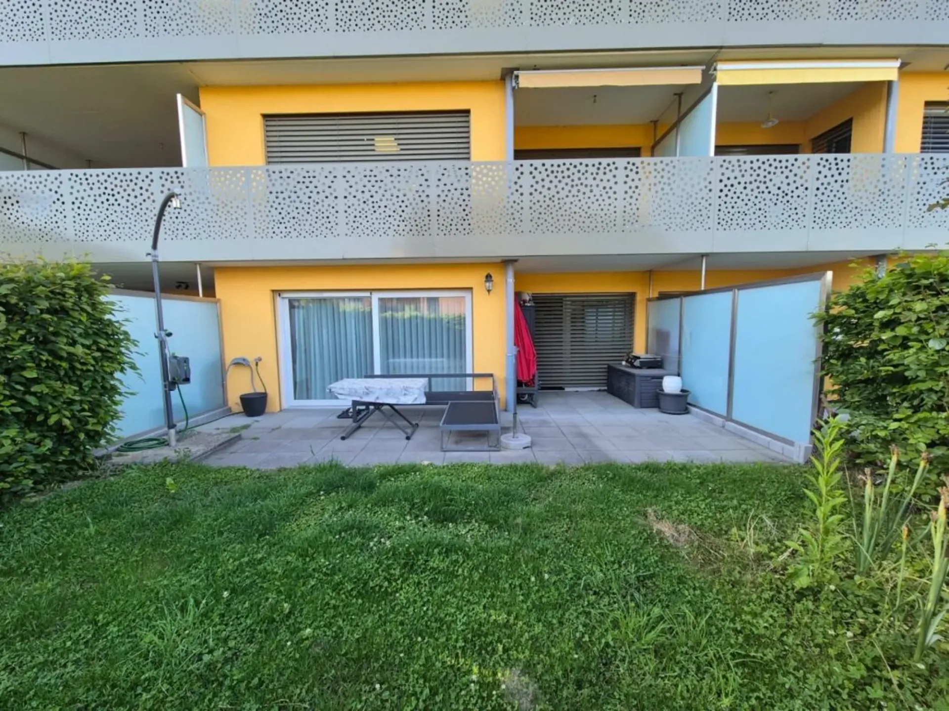 Appartamento con 2.5 locali e giardino a Grandson