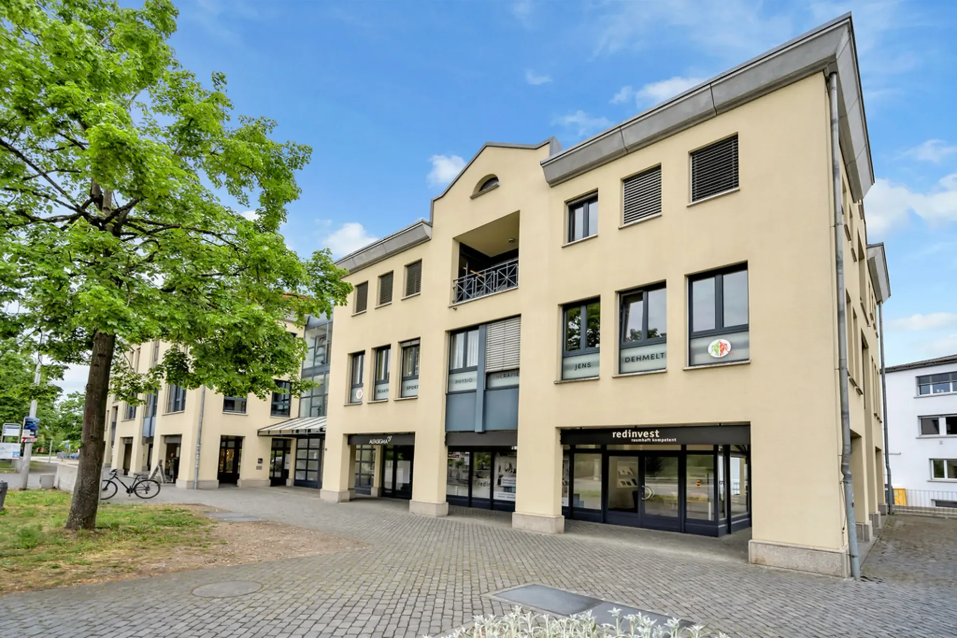 Doppel-Einstellhallenplatz in der Nähe vom Bahnhof zu vermieten