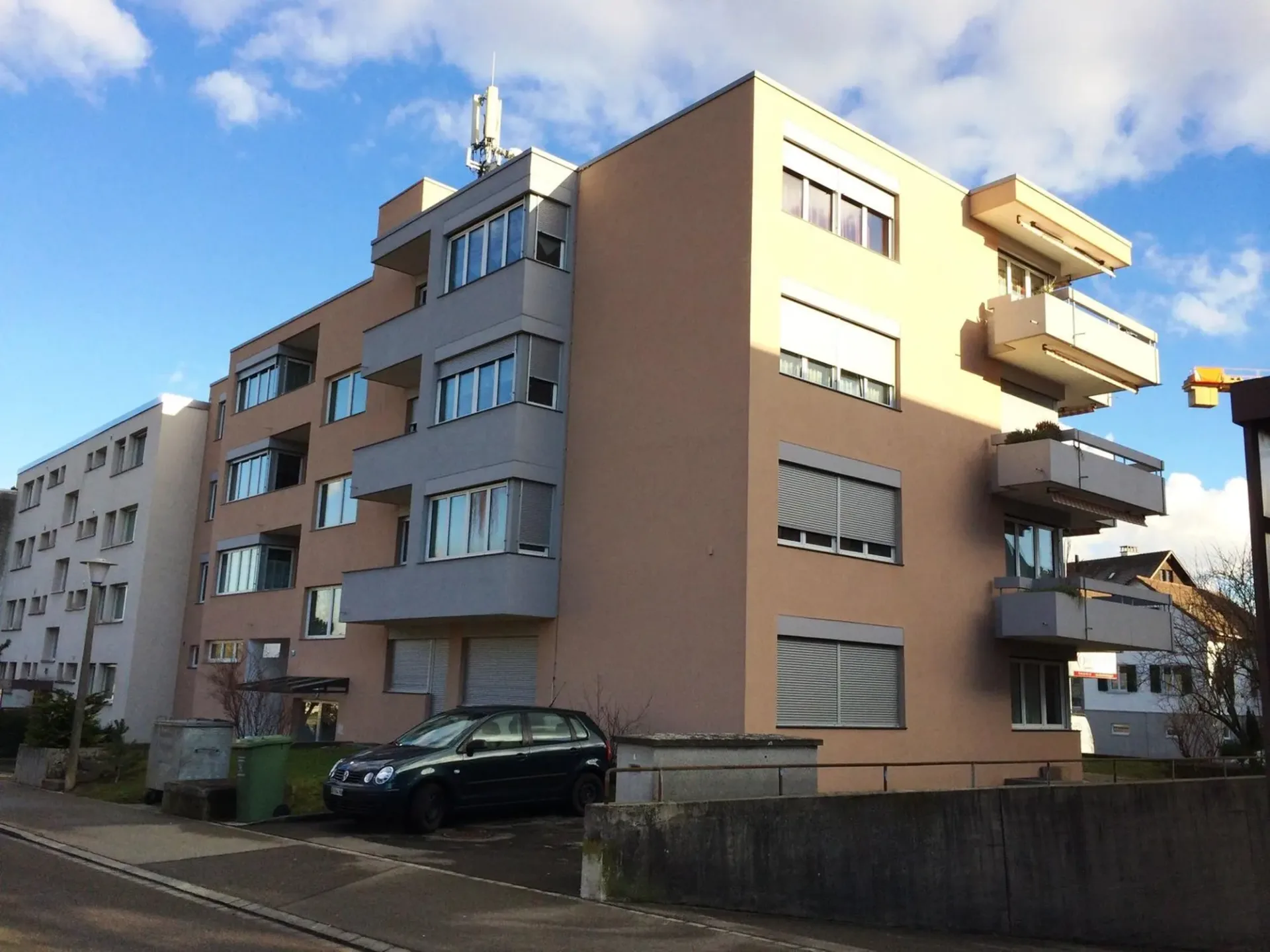 Bright 3.5-room apartment with balcony and beautiful view in Rümlang